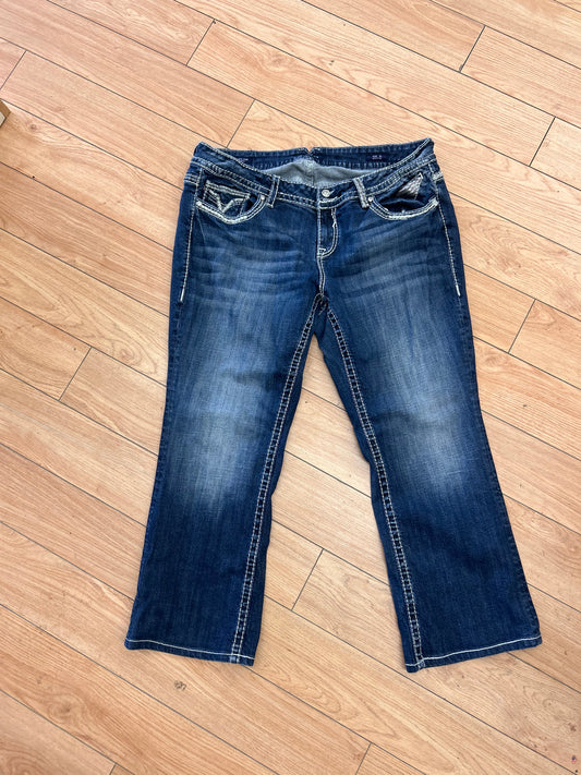 Vigoss 22 medium wash bootcut jeans