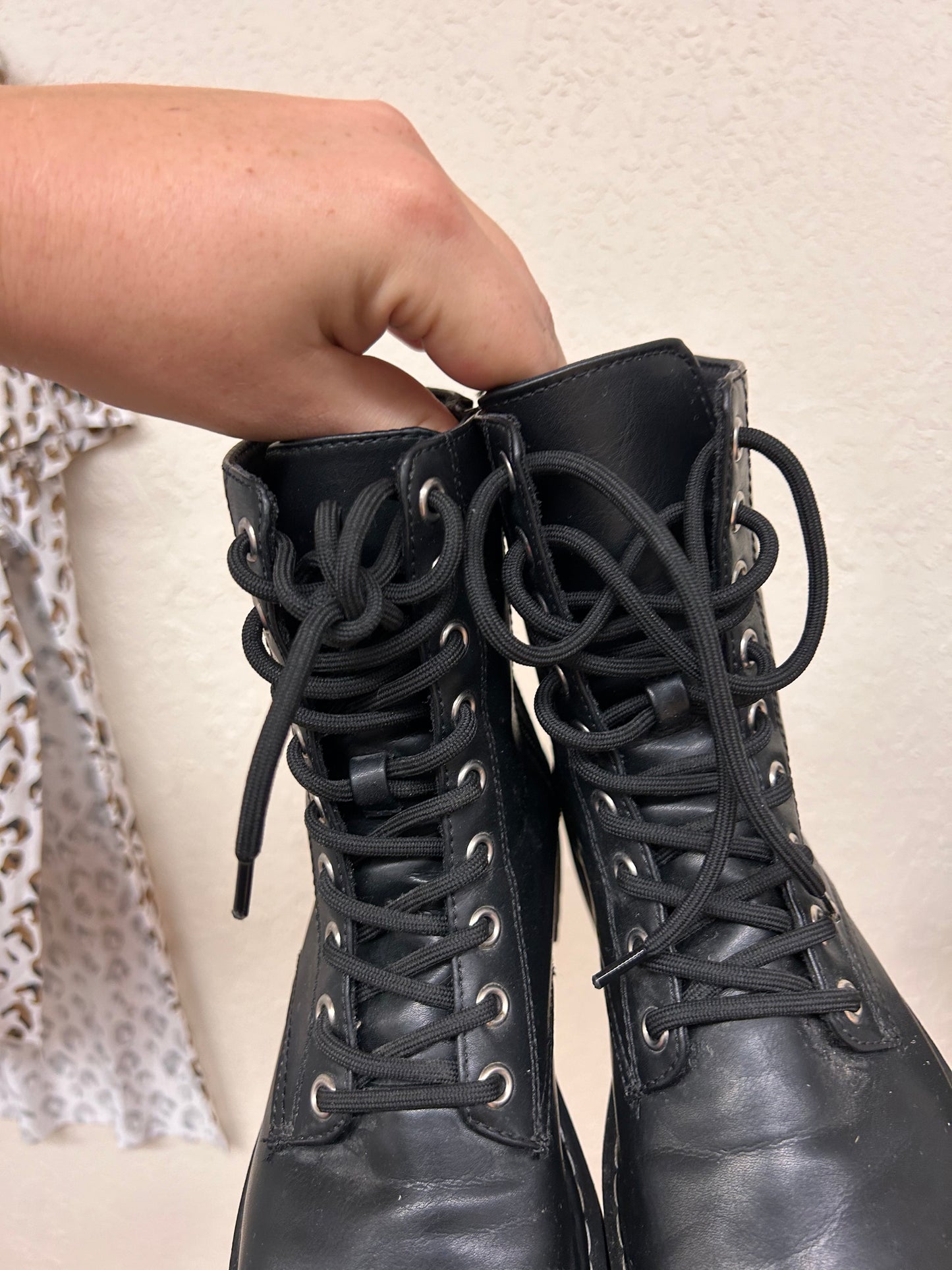 H&M 8.5 black platform moto booties