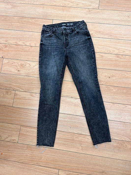 Old navy 8 black denim raw ankle button up skinny jeans