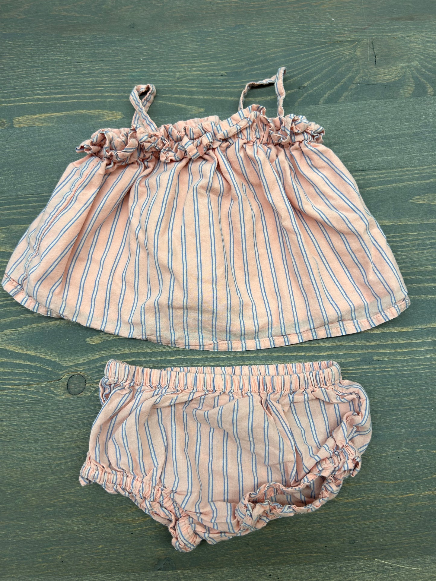 Old navy 3/6m pink striped set