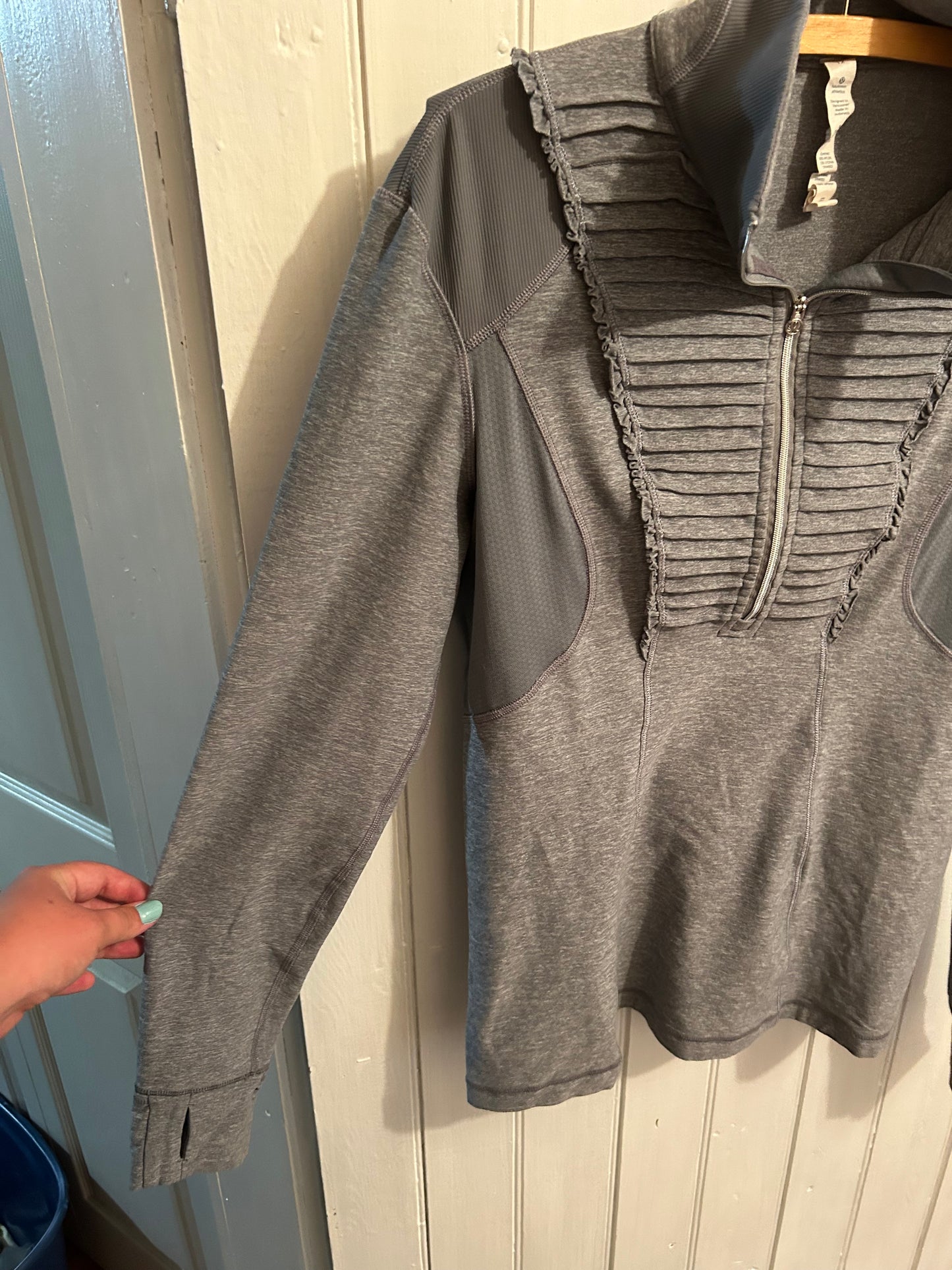 Lululemon 12 grey run your heart out quarter zip sweater