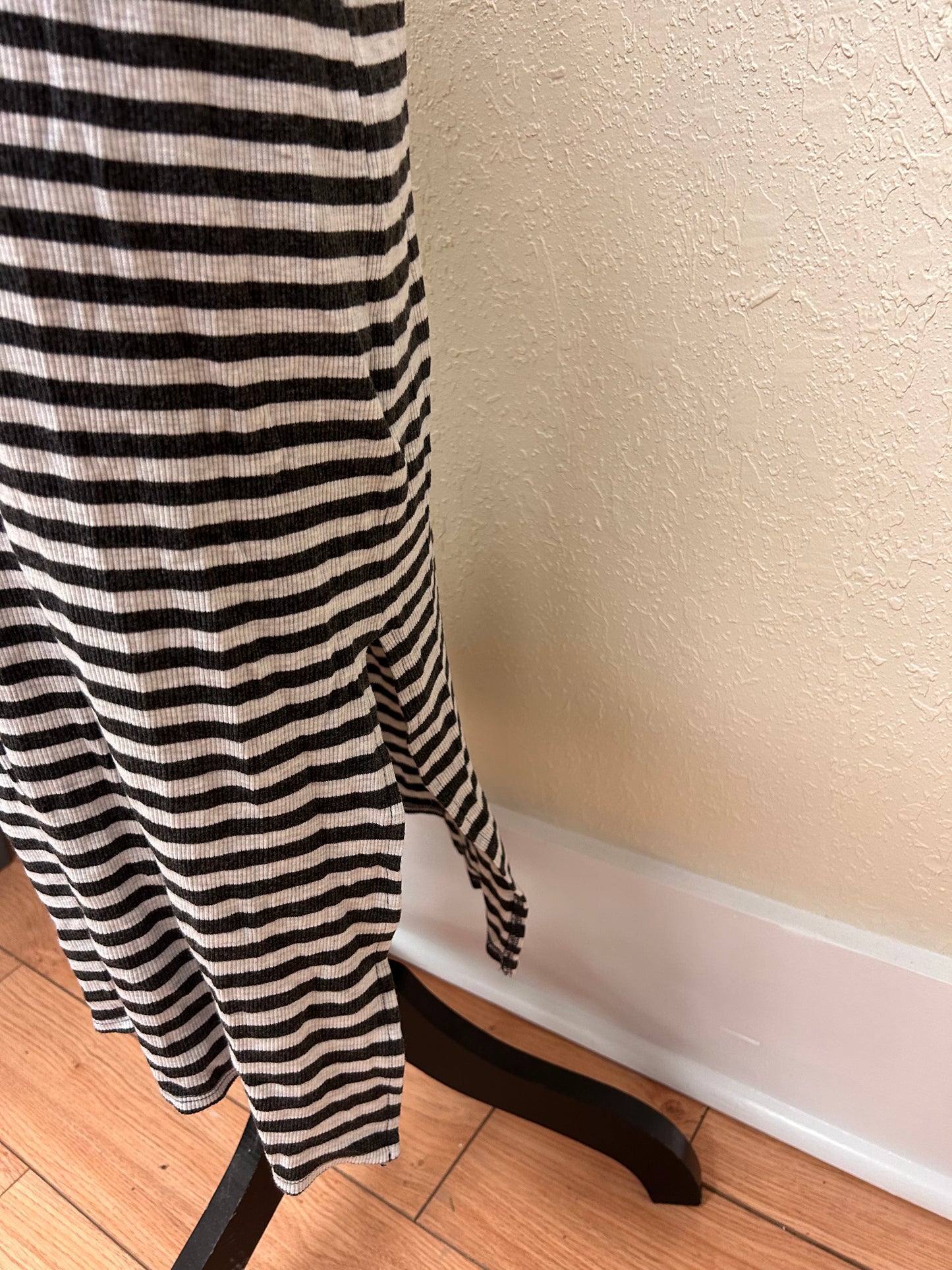 Monteau Medium striped midi dress