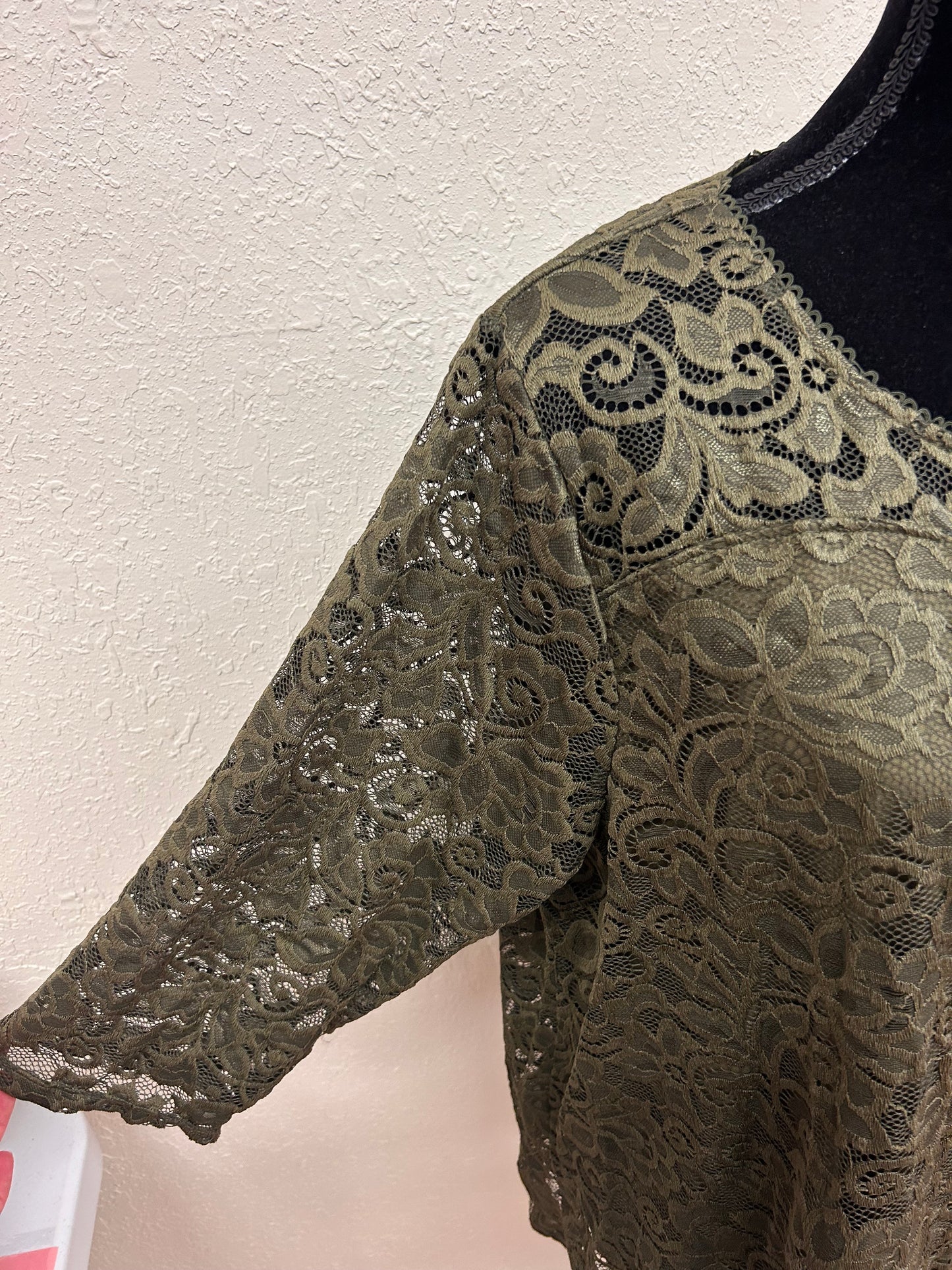 NEW leebe 3x green lace blouse