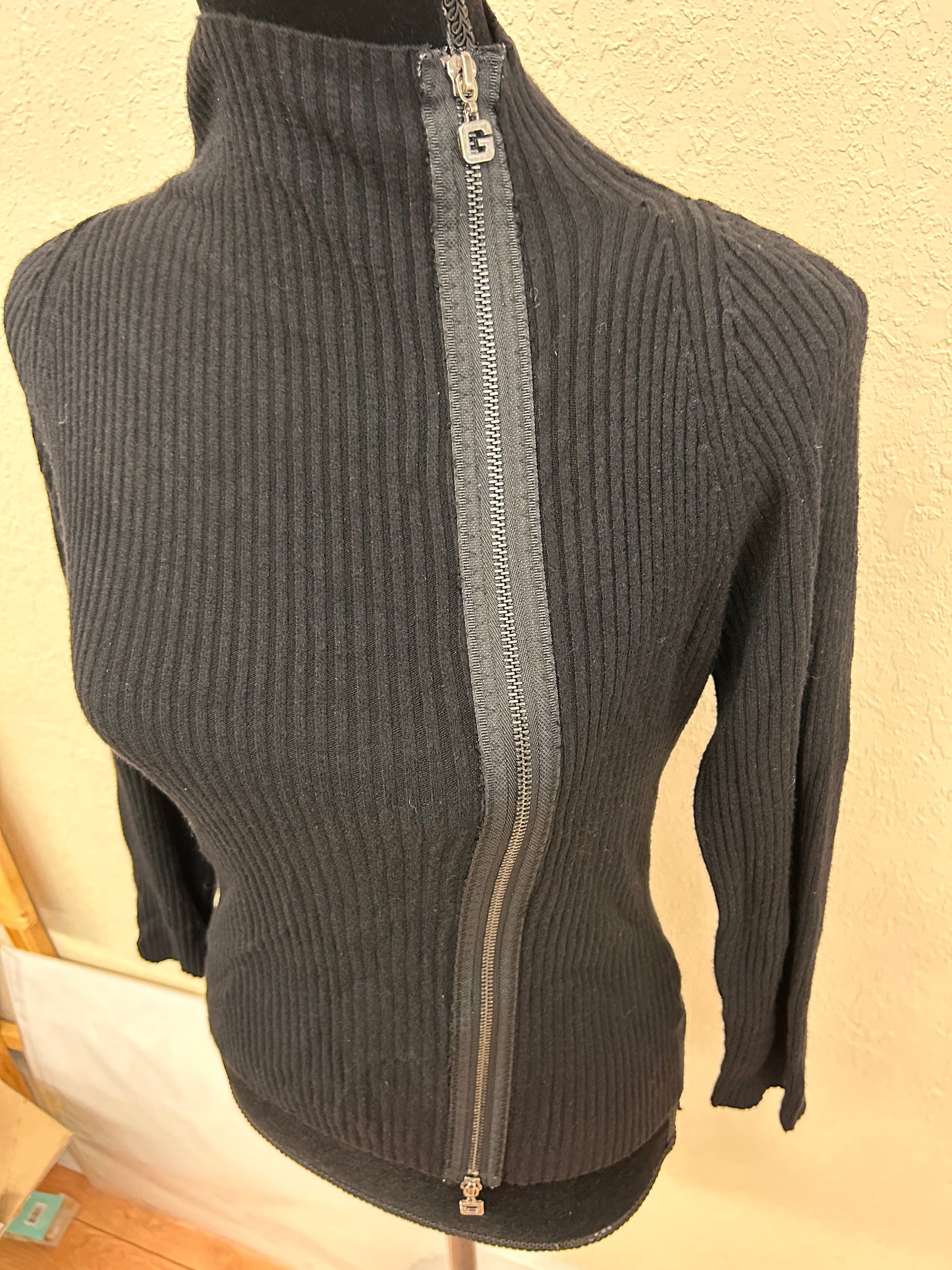 Guess jeans medium black ribbed zip up turtleneck shirt