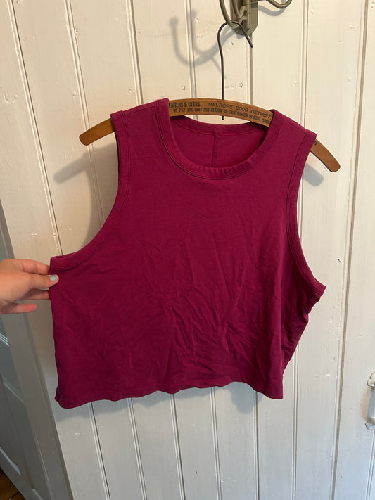 Lululemon medium pink cropped tank top