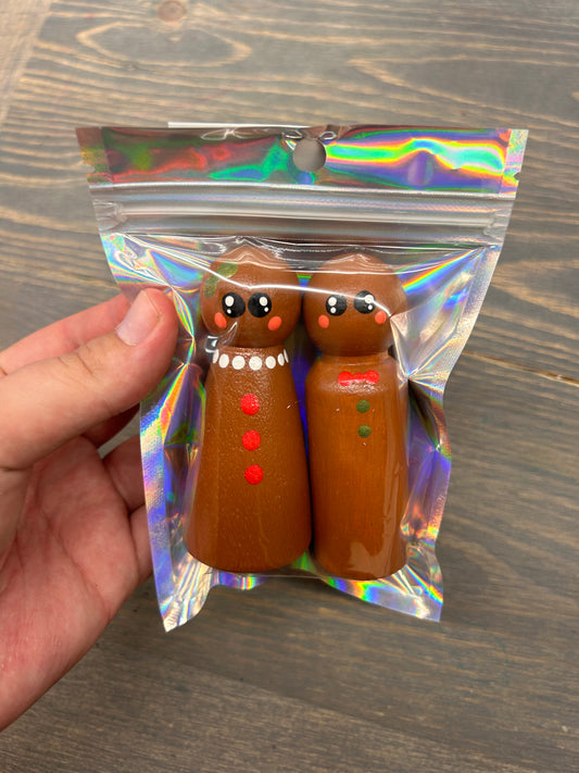 Gingerbread wooden peg figures