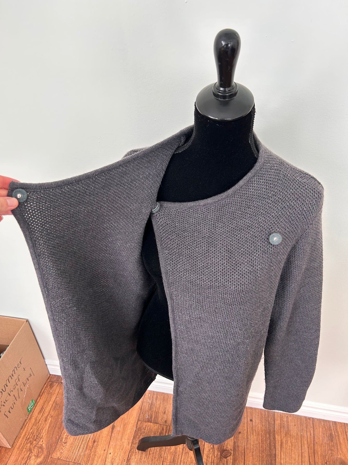 Cynthia Rowley xl grey merino wool knit cardigan