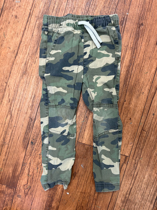 Children’s place 3t green cargo pants