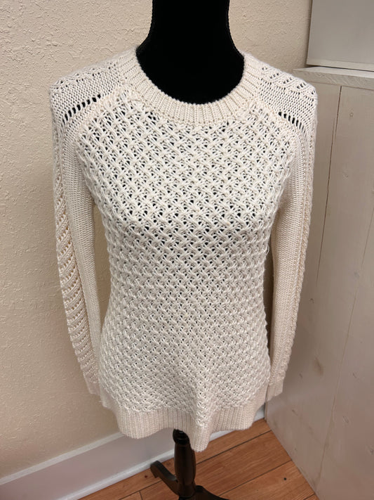 Guess medium white knit sweater