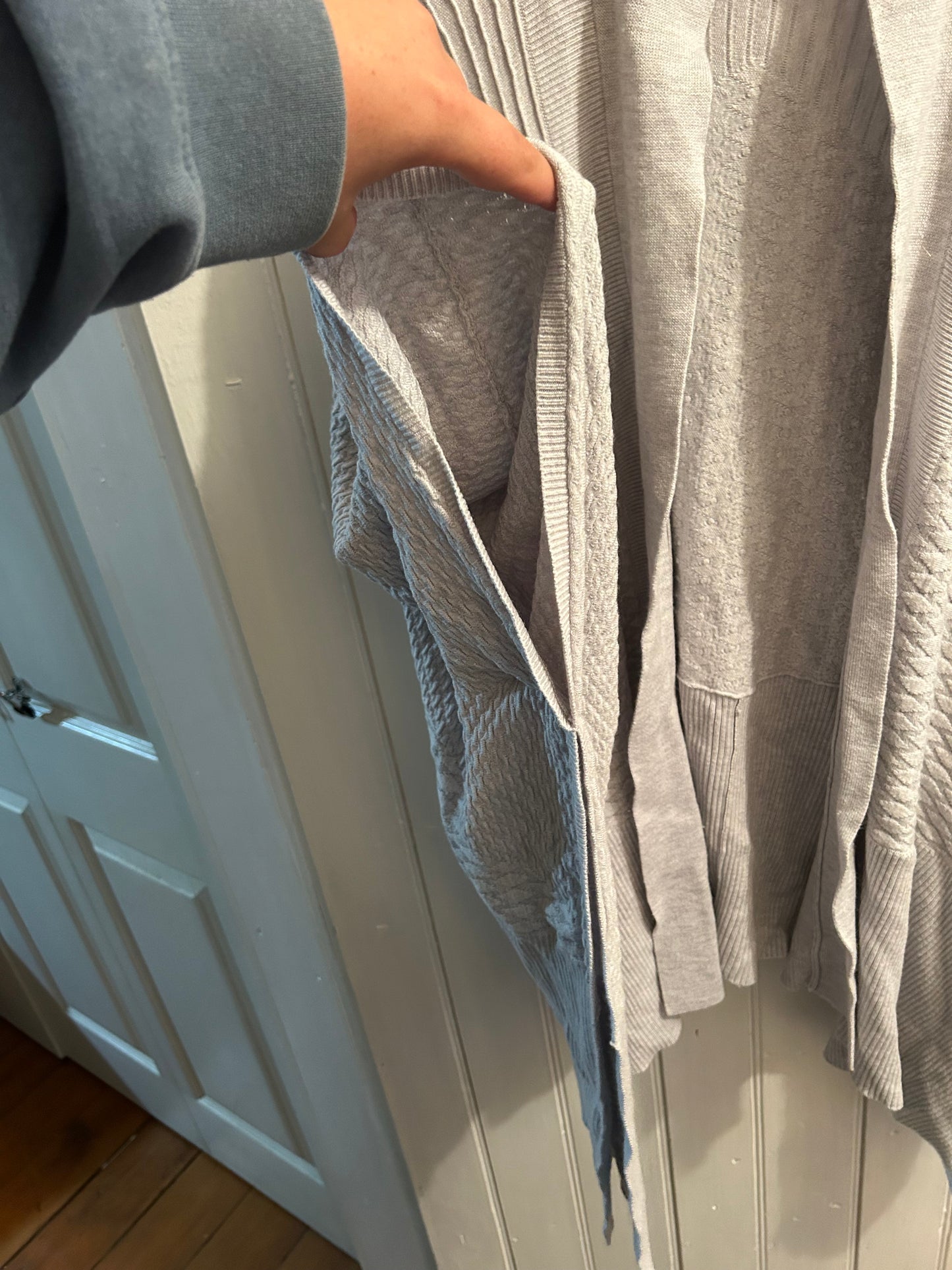 Lululemon OS very textured shawl