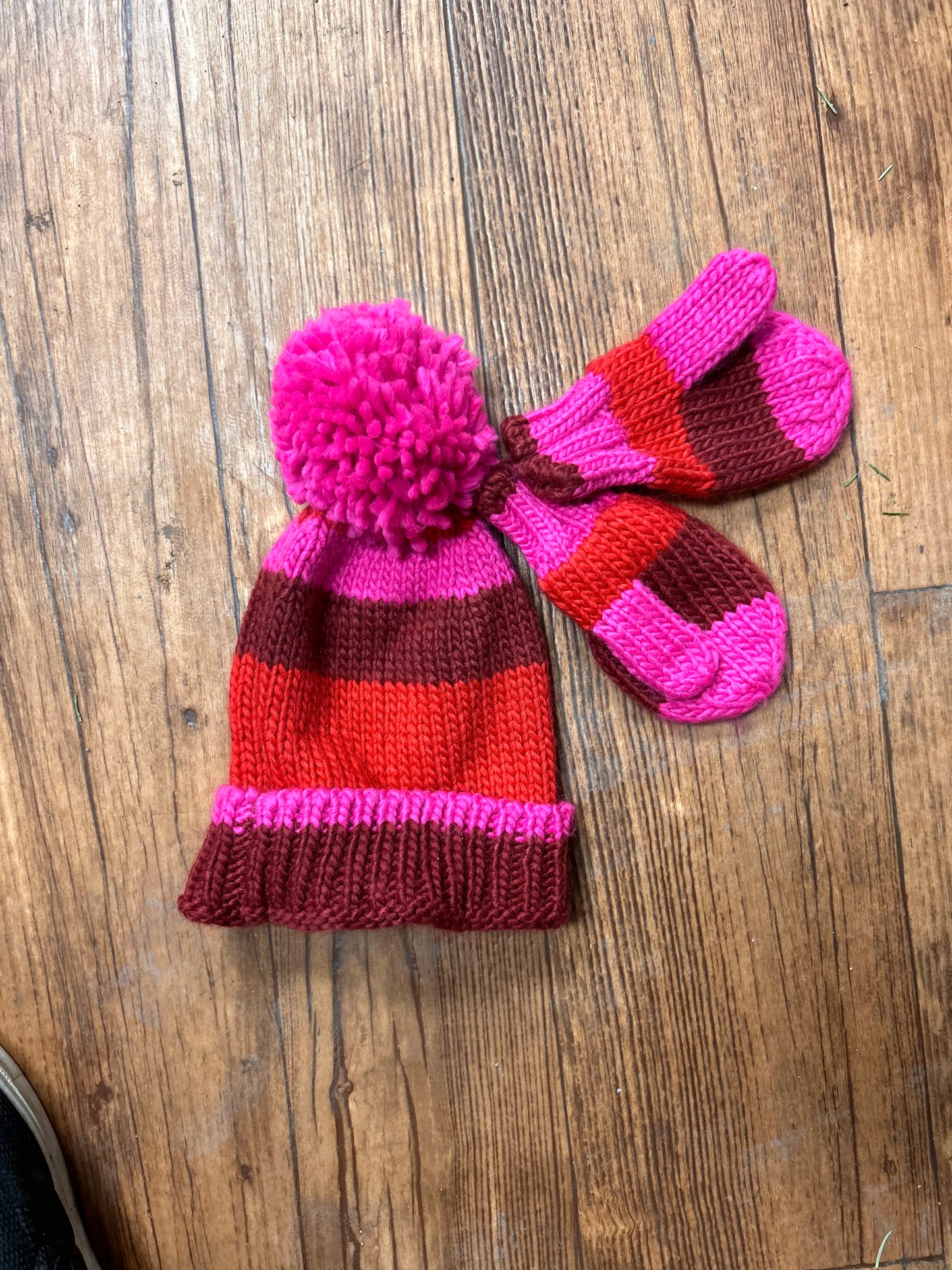 Joe fresh pink knit hat & mitts