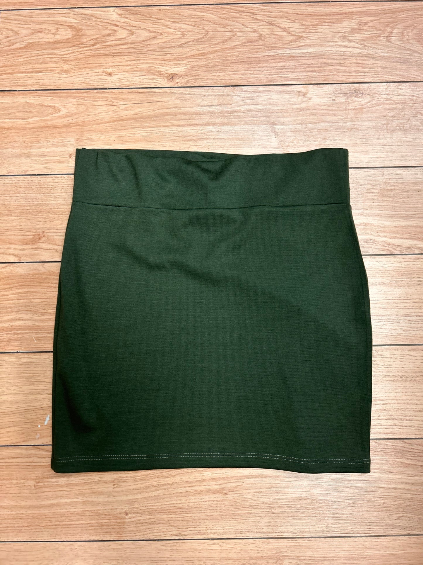 Lily Morgan medium olive green mini skirt