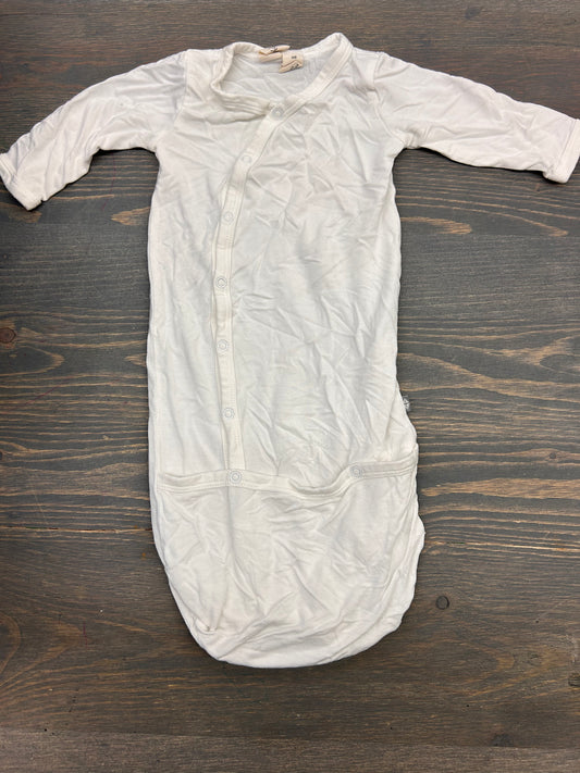 Kyte newborn white sleeping gown