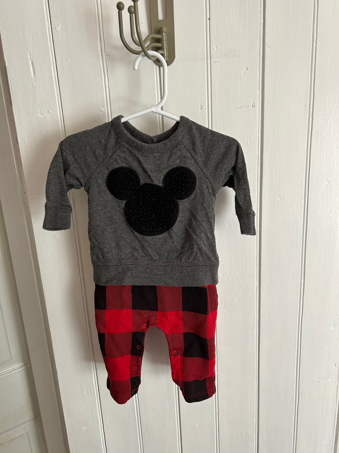 Disney x gap 3/6m Mickey romper