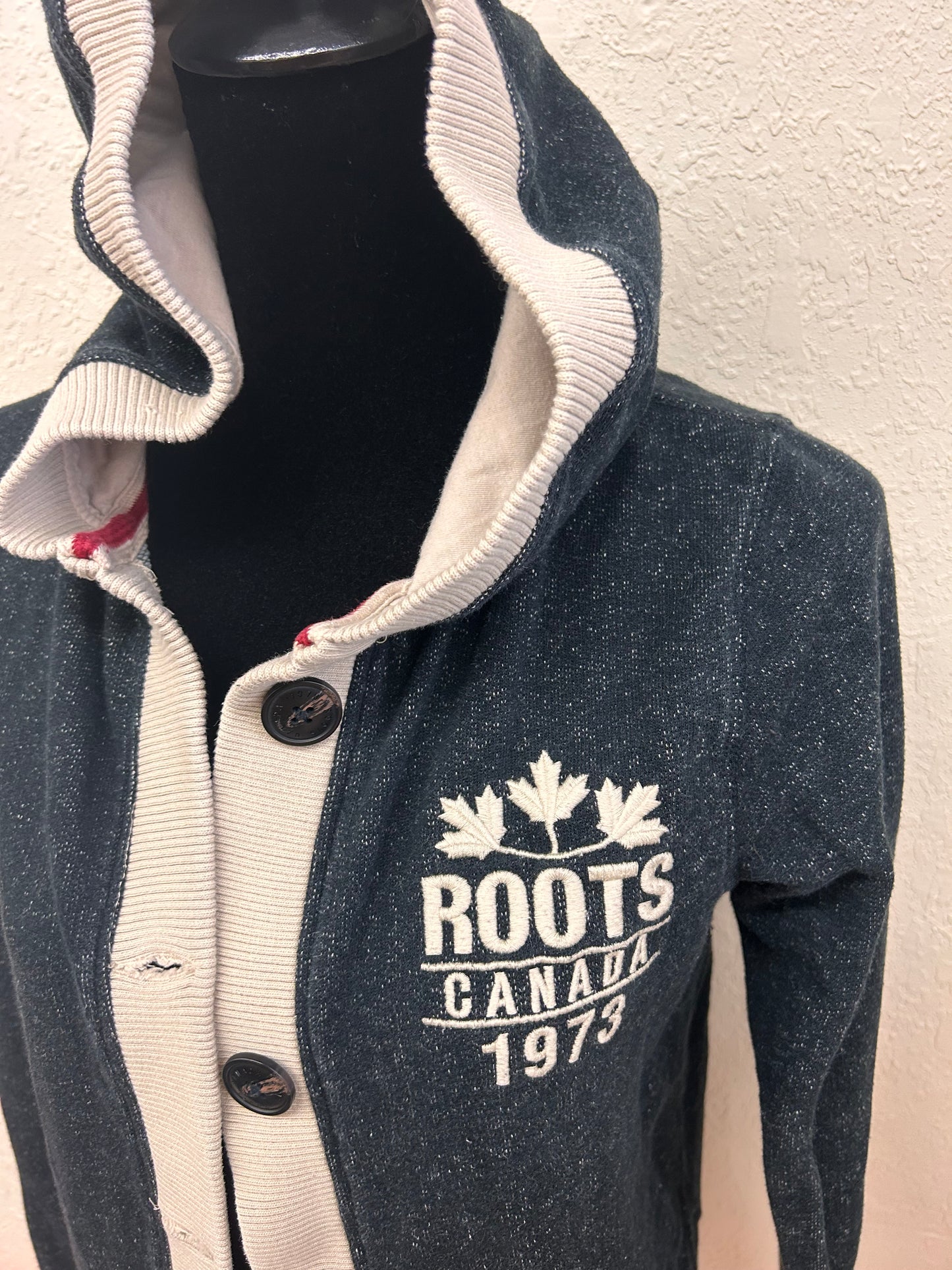 Roots cabin medium cardigan