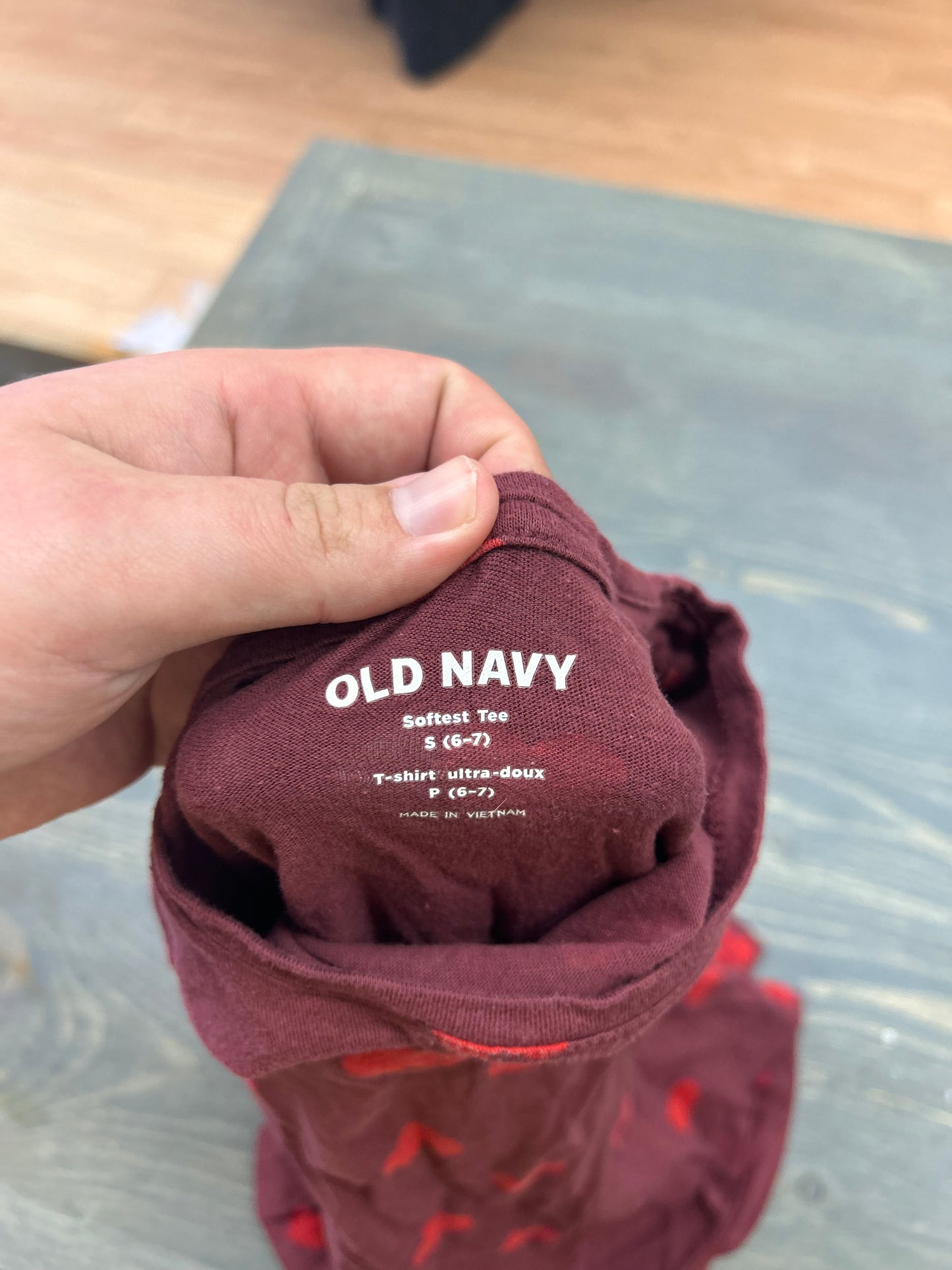 Old navy 6/7 red heart top