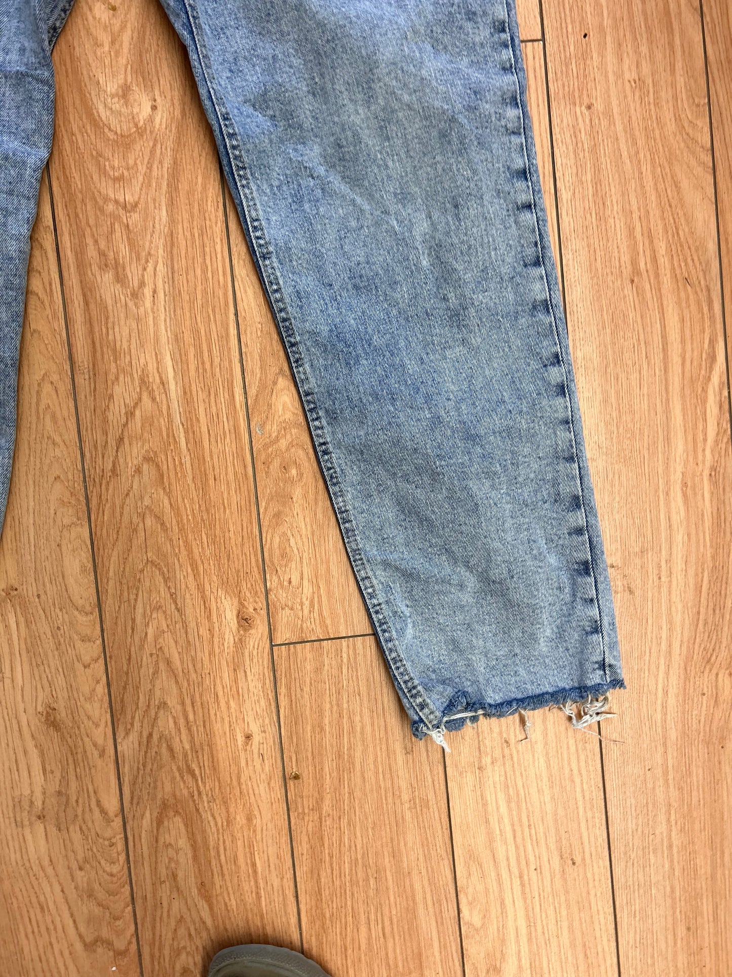 Old navy 12 light wash high rise straight leg raw hem jeans