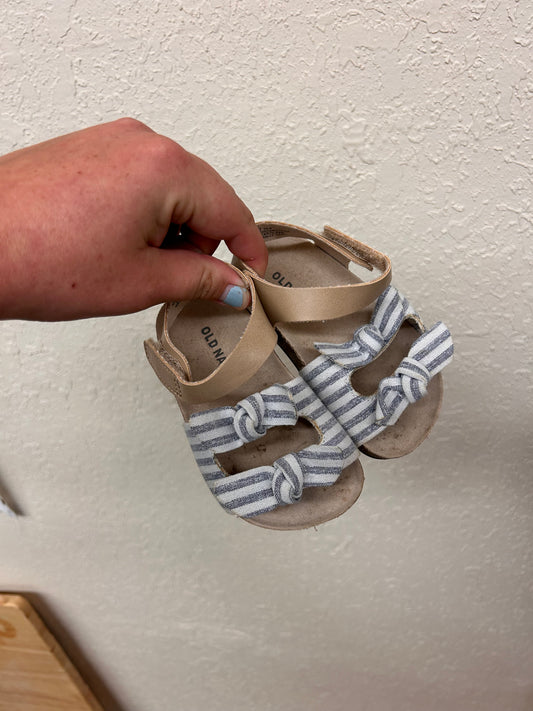 Old navy 5 striped bow sandals