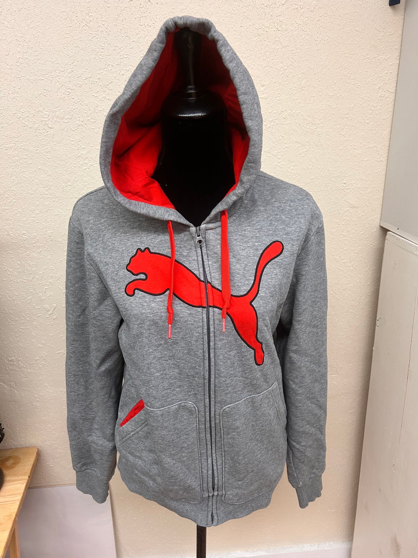 Puma men’s small grey & red zip up hoodie