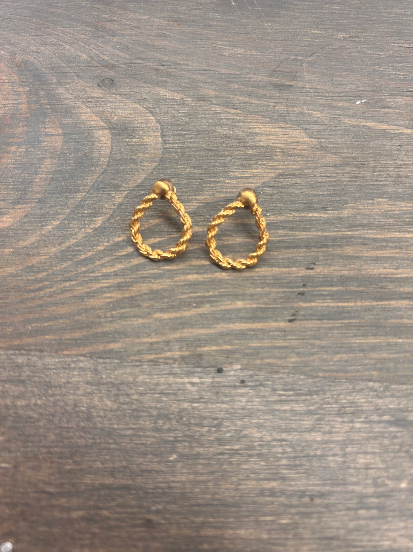 Gold teardrop stud Earrings