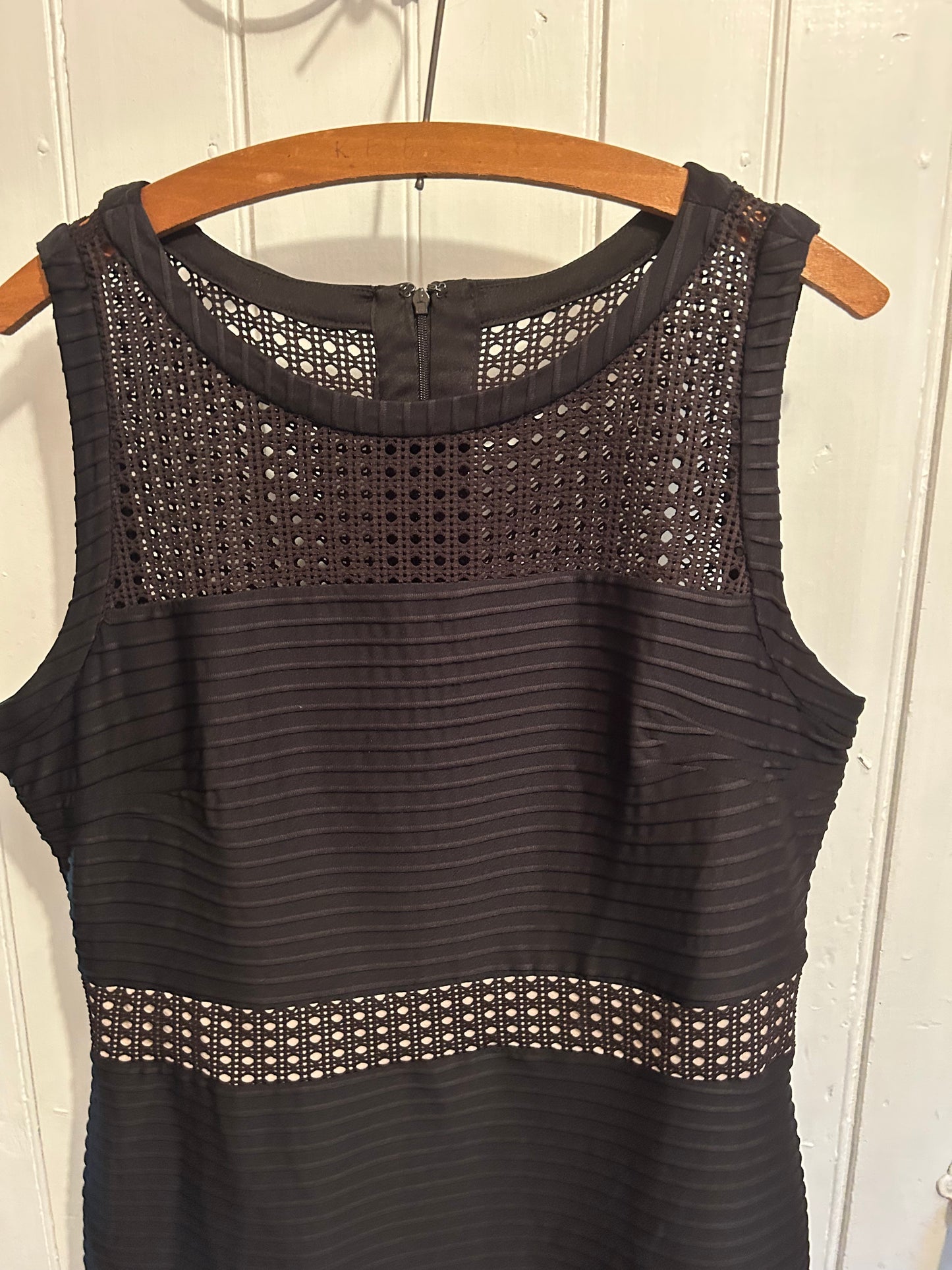 Maggy London by Melanie Lyne 14 black circle cutout dress