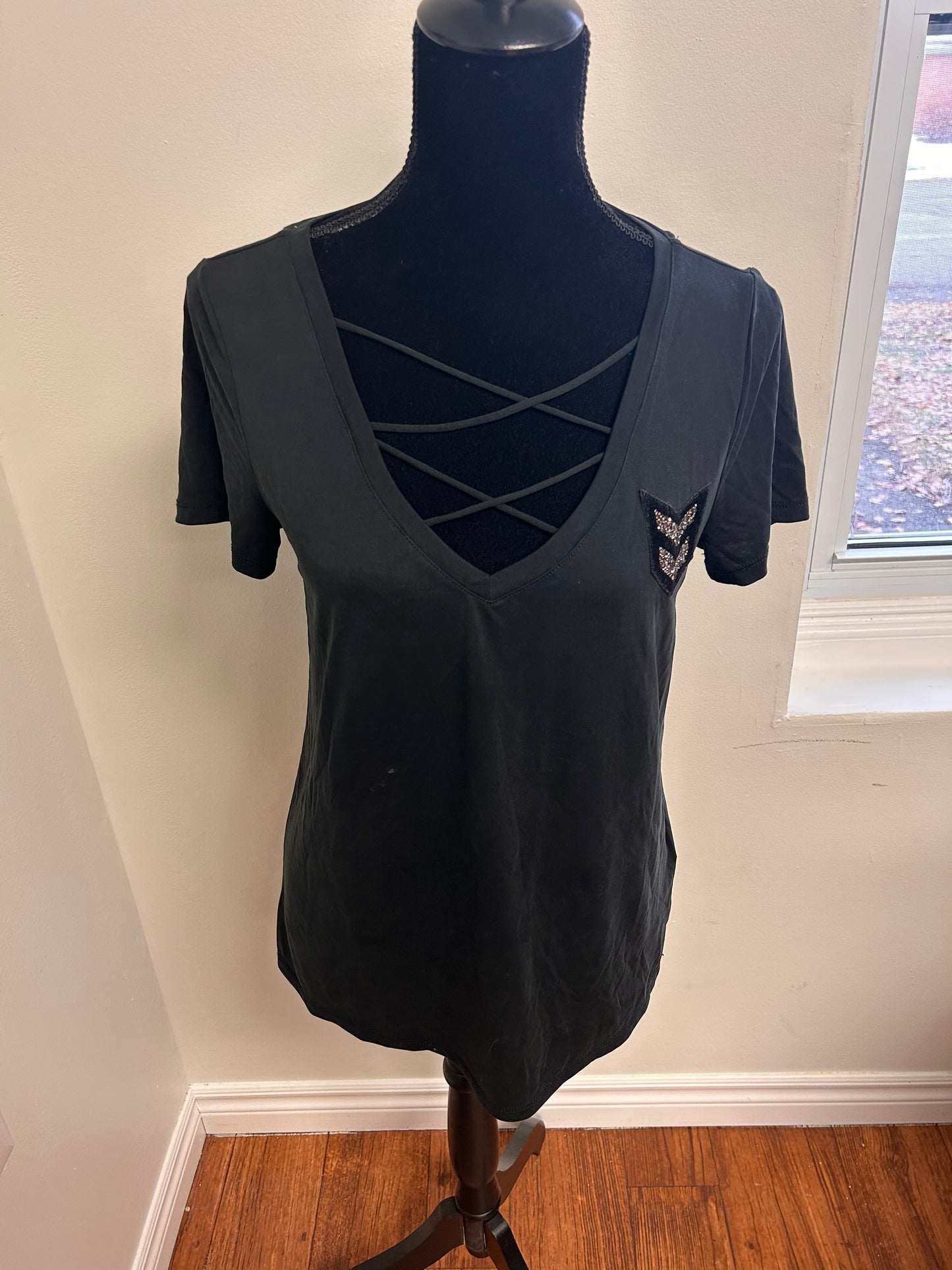 Only medium black vneck shirt