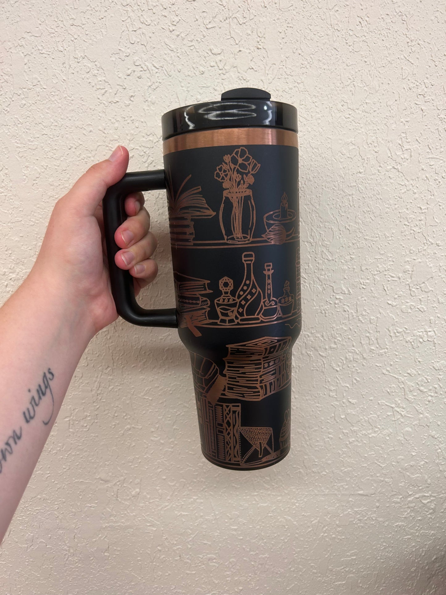 40oz black & gold book & plant cup