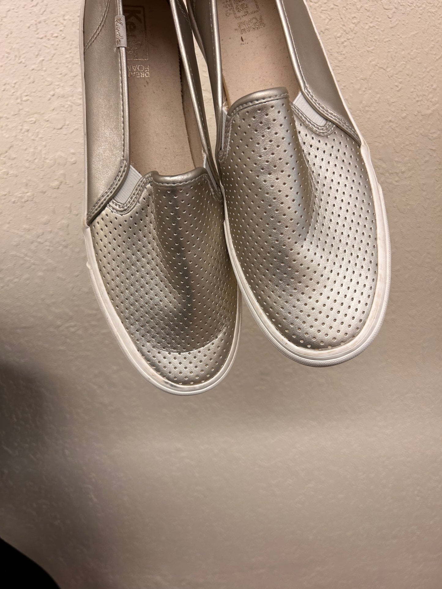 Keds 9.5 silver metallic slip on sneakers