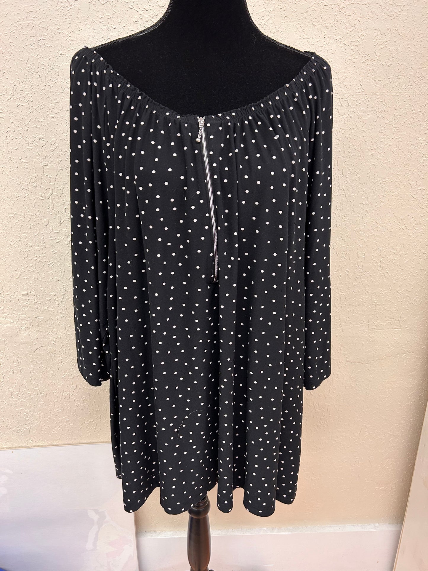 Catherine’s 3x black polka dot off shoulder blouse