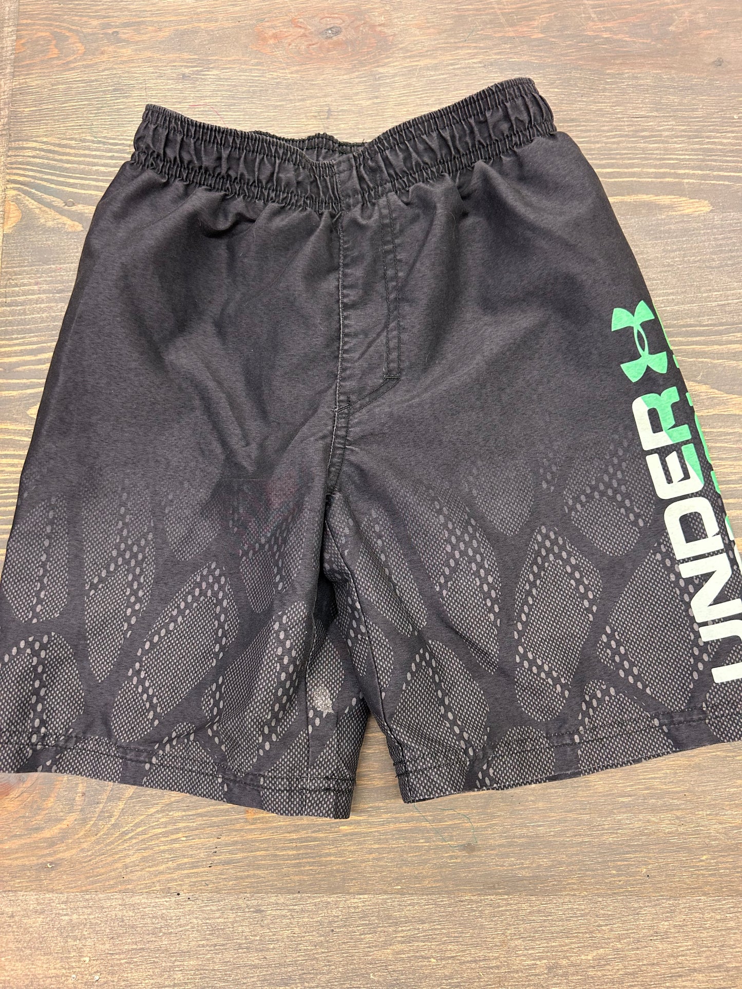 Under armour 6 grey snake print swim shorts