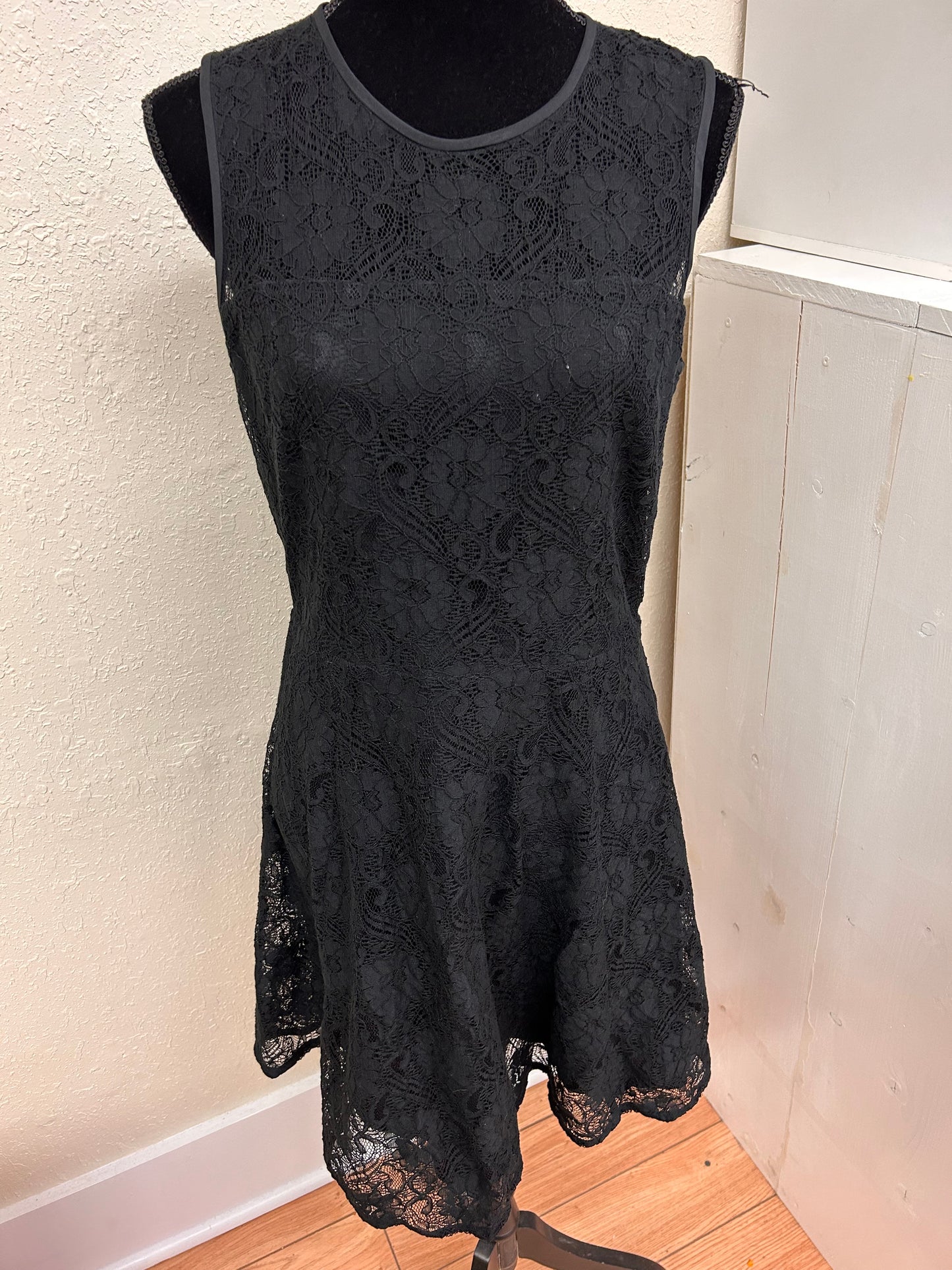 Banana Republic 10 black lace dress