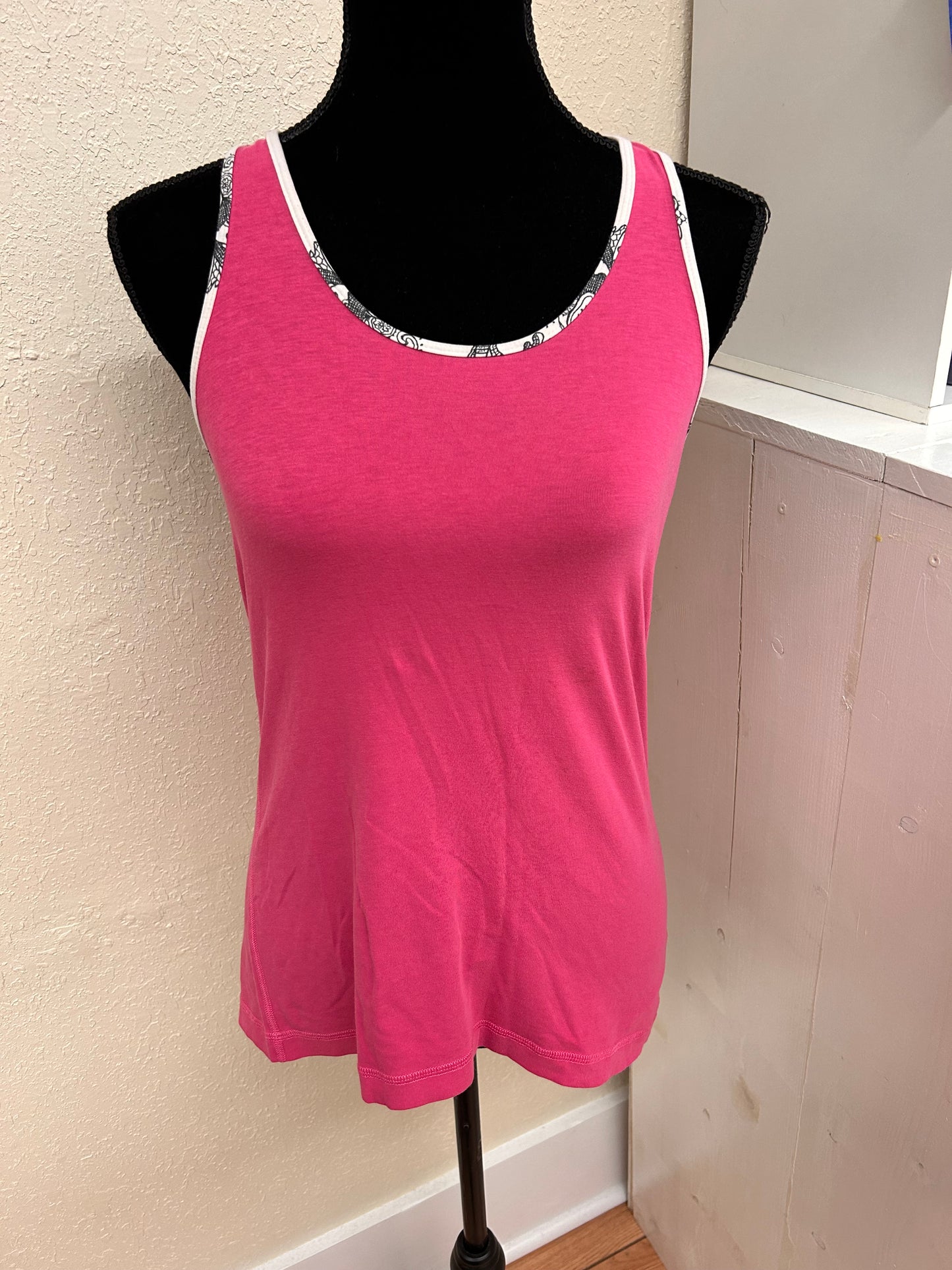 Lululemon medium pink tank top