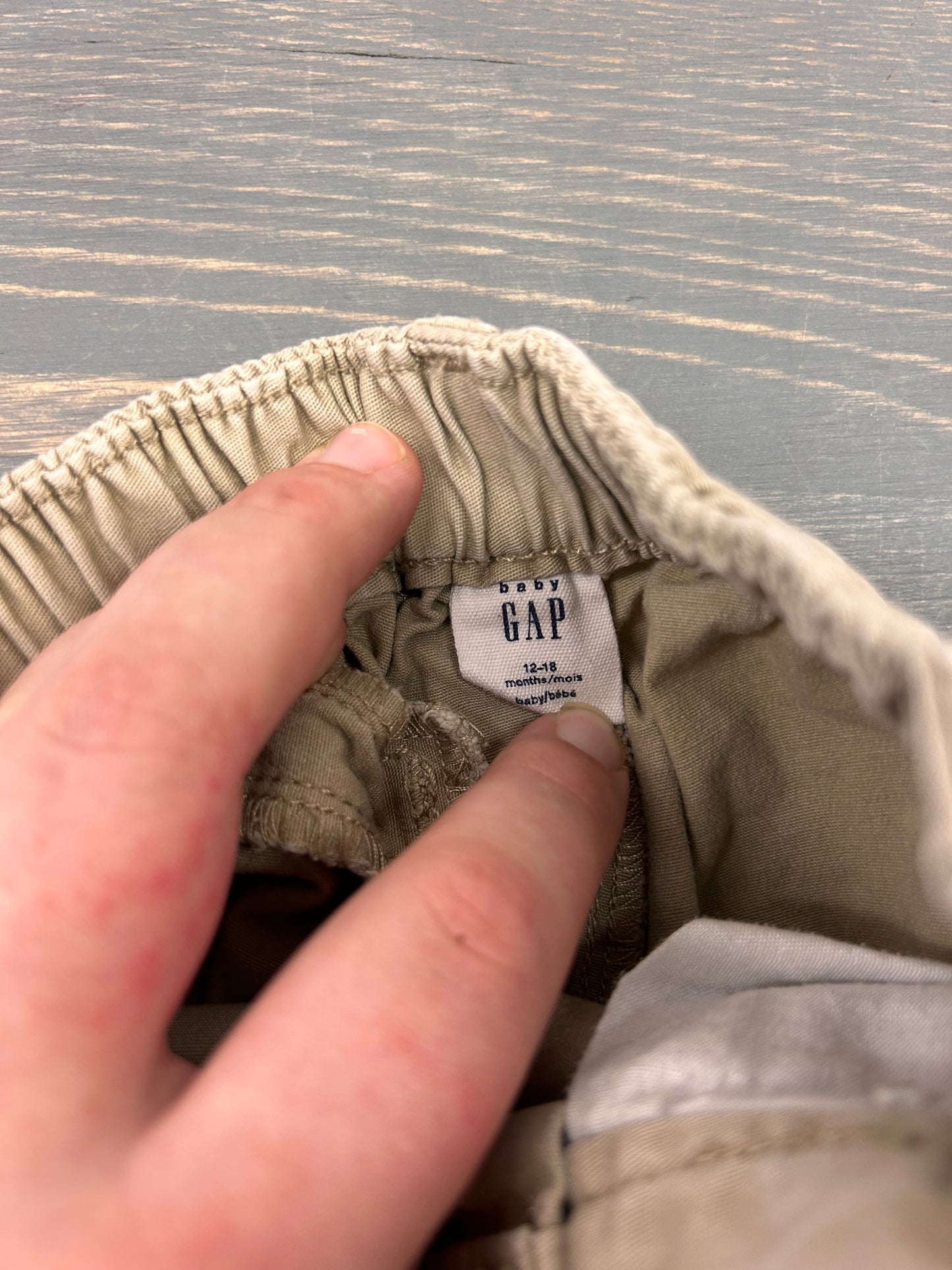 Gap 12/18m khaki pants