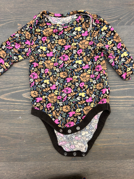 Gap 3/6m brown & pink floral long sleeve onesie