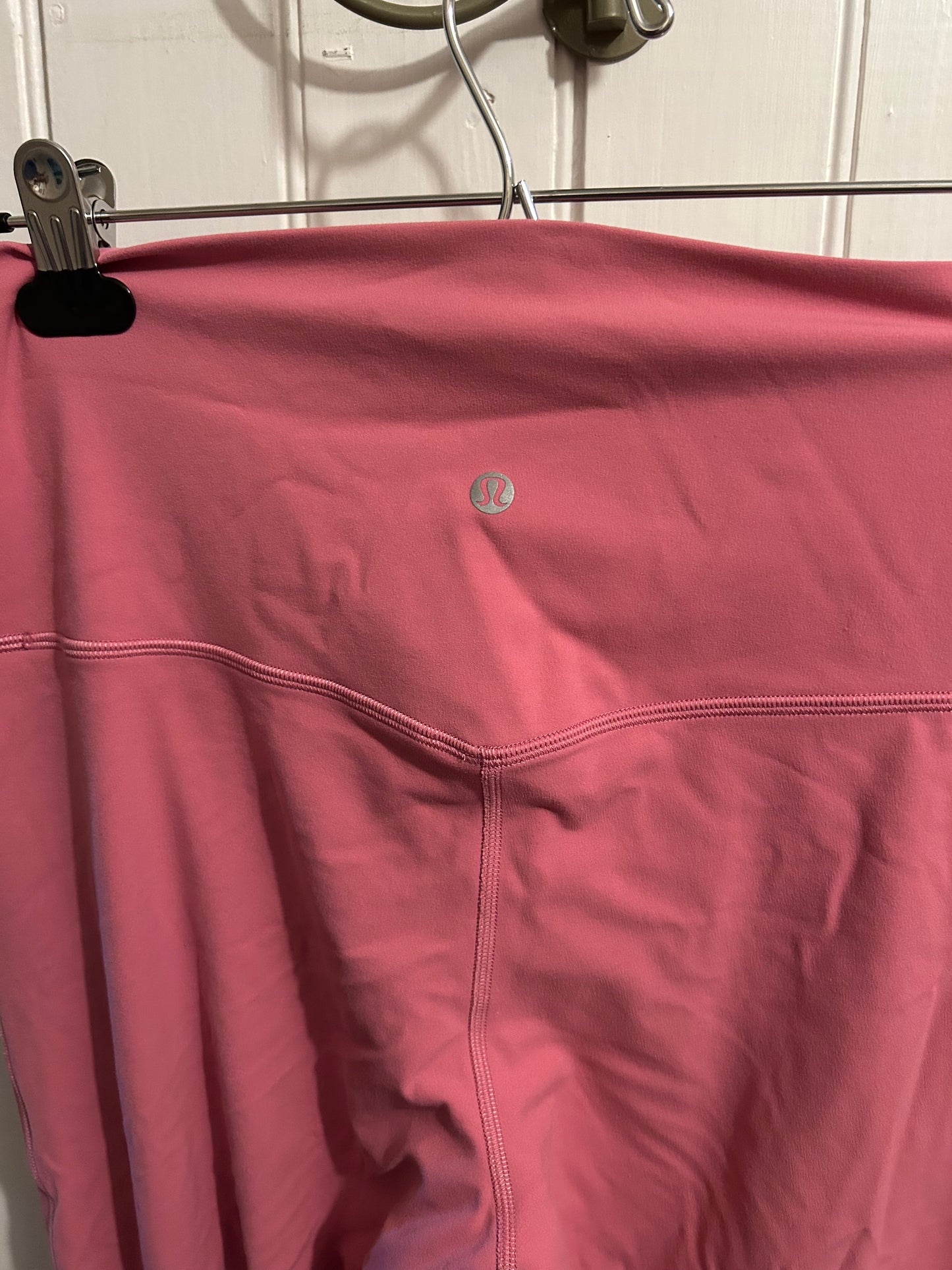 Lululemon 10 TALL pink leggings