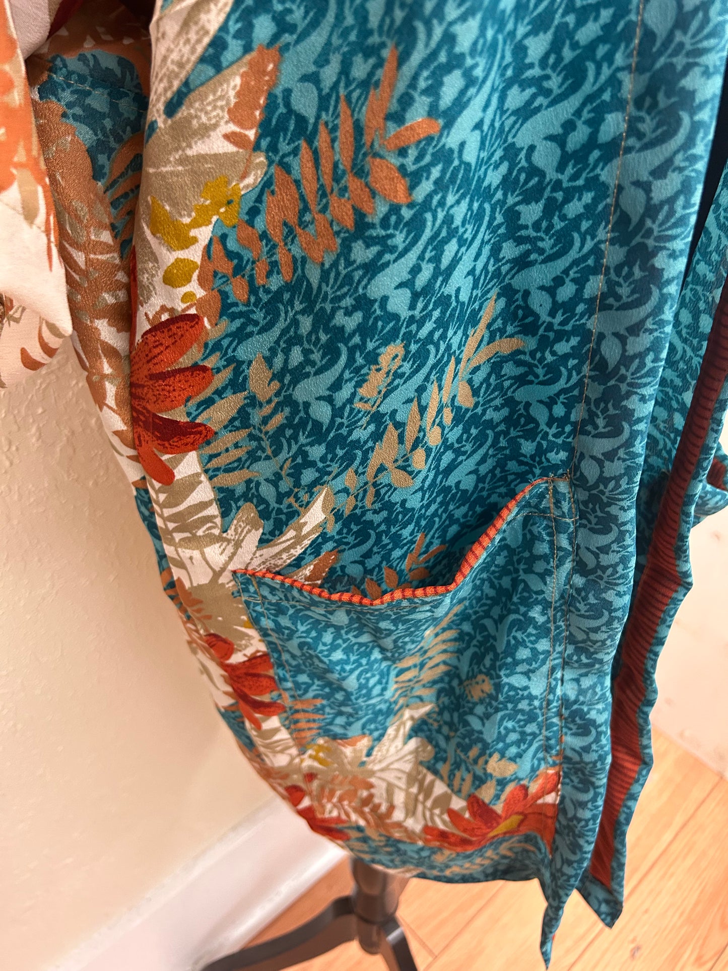 NEW Darn good OS floral kimono