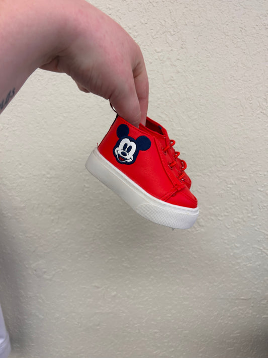 NEW Disney 0/6m red Mickey sneakers