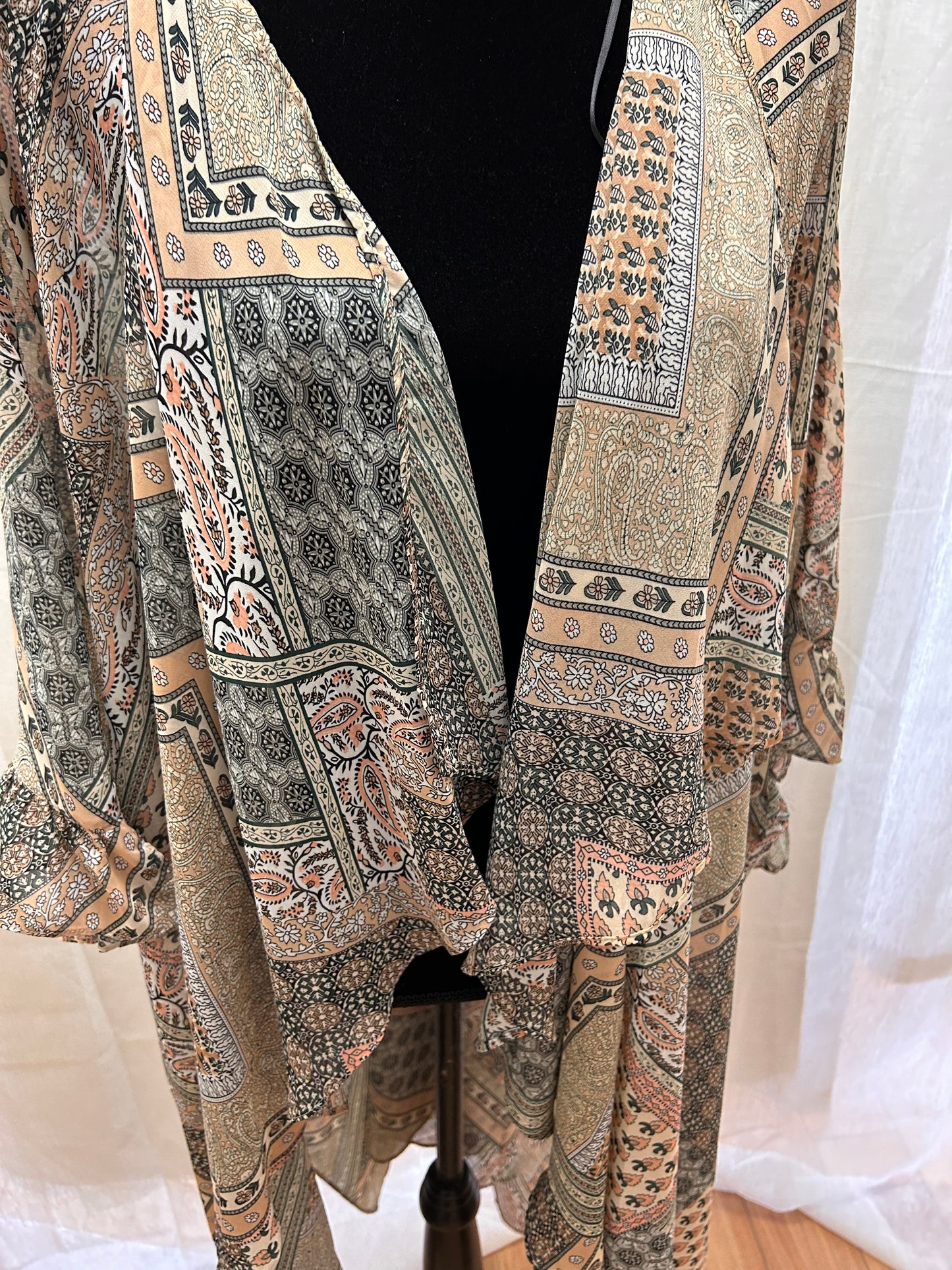 Entro large Patchwork sheer kimono