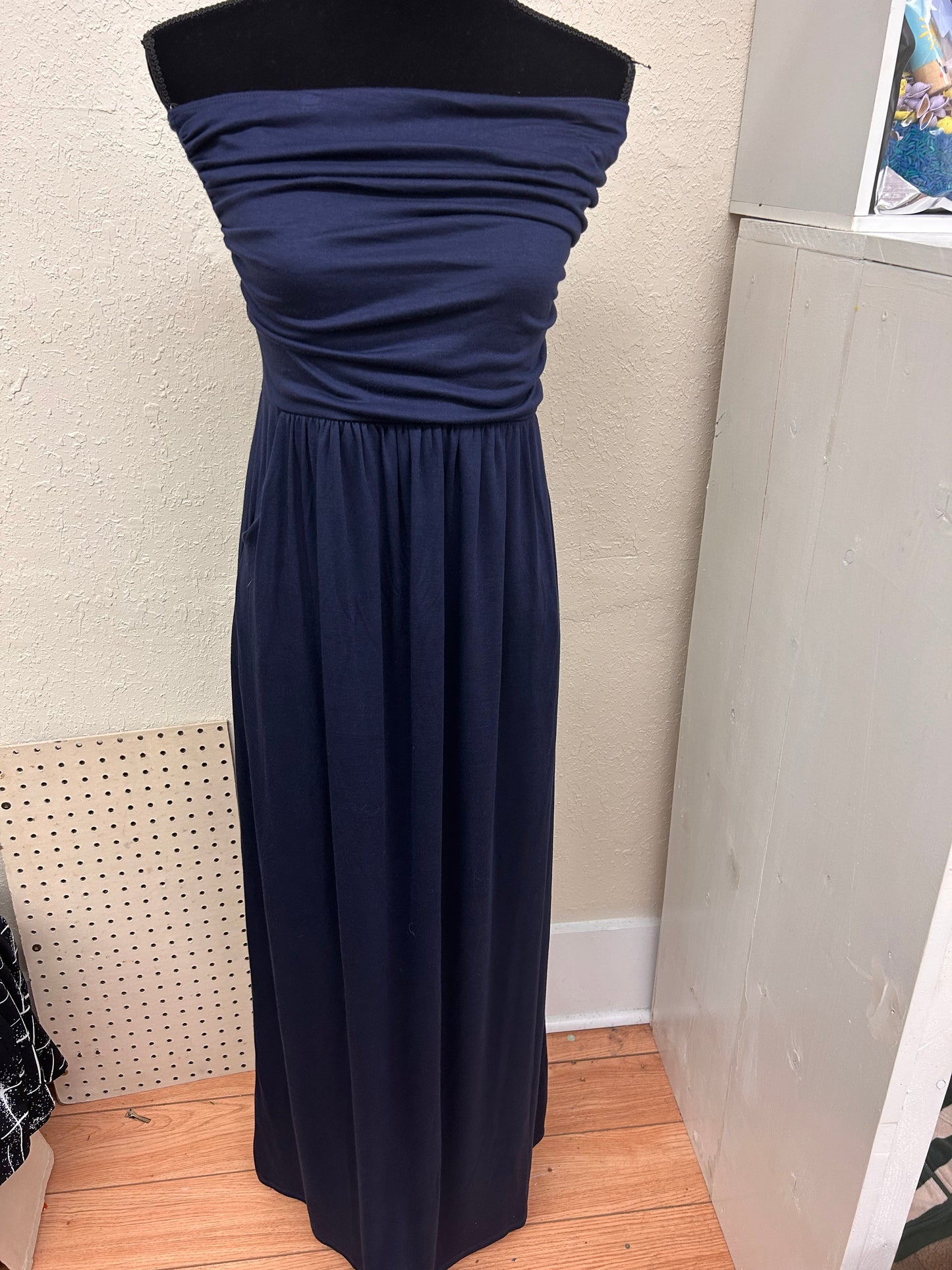 NEW silver icing Zenana outfitters medium navy blue strapless maxi dress