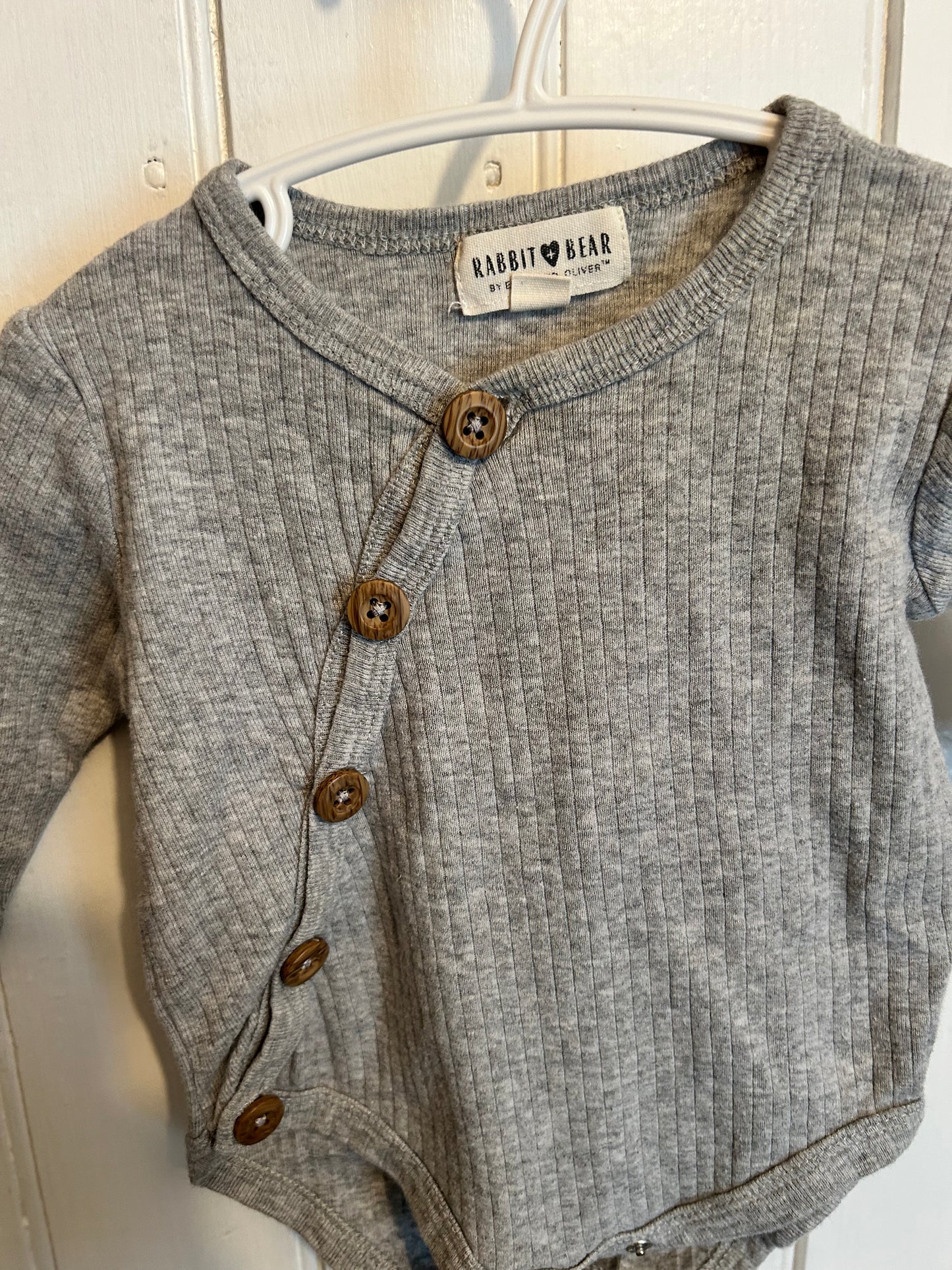 Rabbit & bear 3/6m grey ribbed button onesie