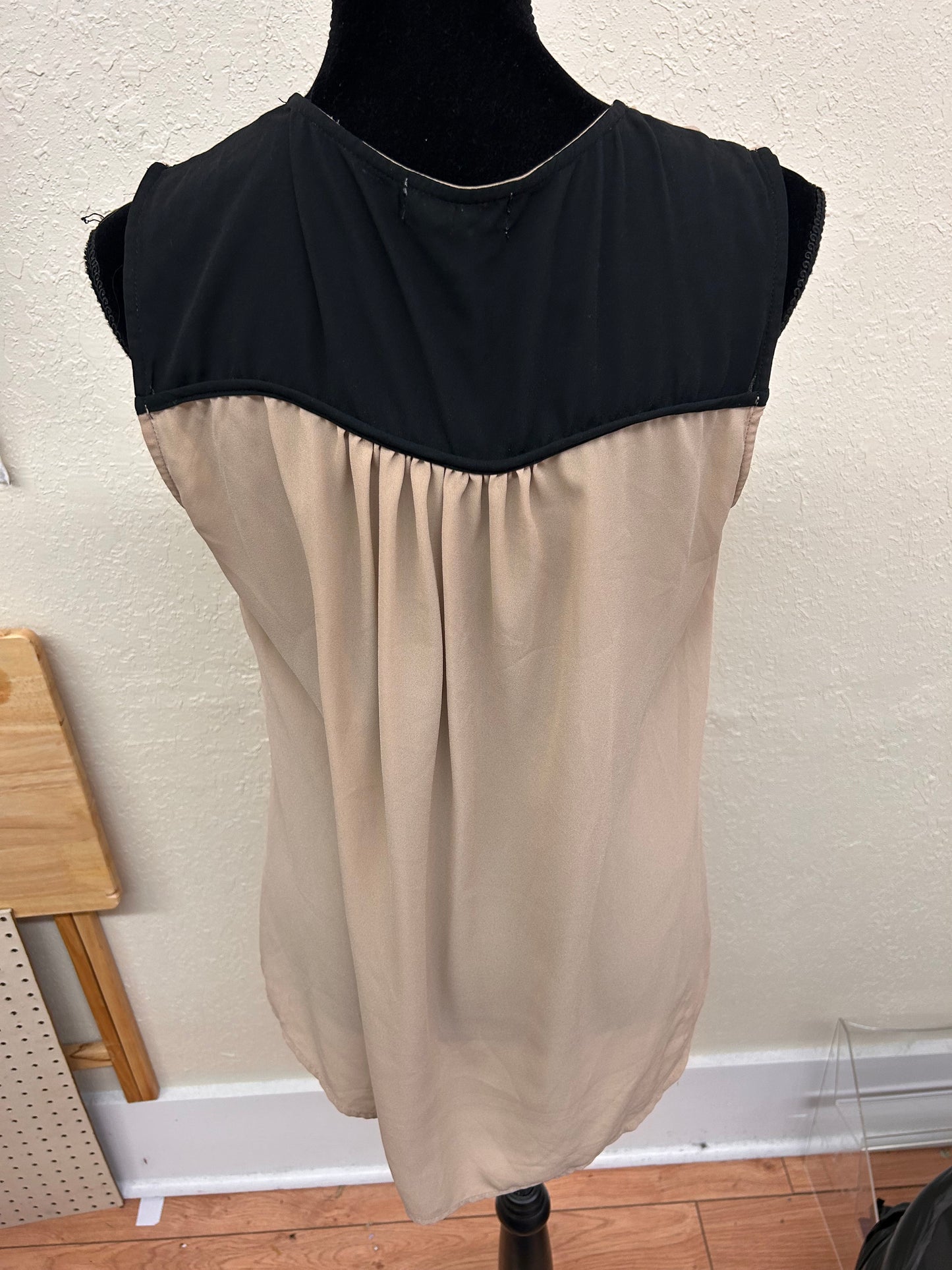 Faith & joy medium brown & black tank blouse