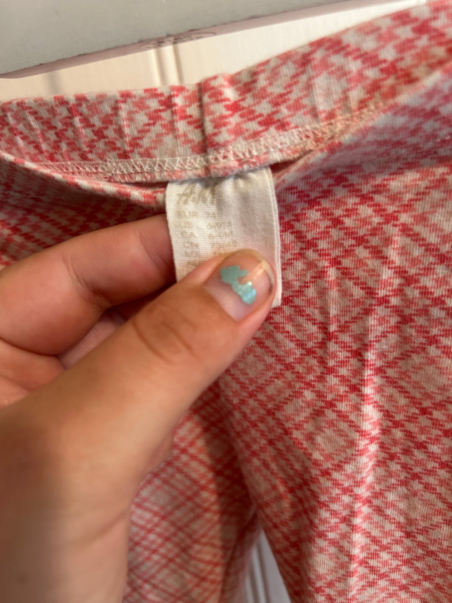 H&M 6/9m pink plaid leggings