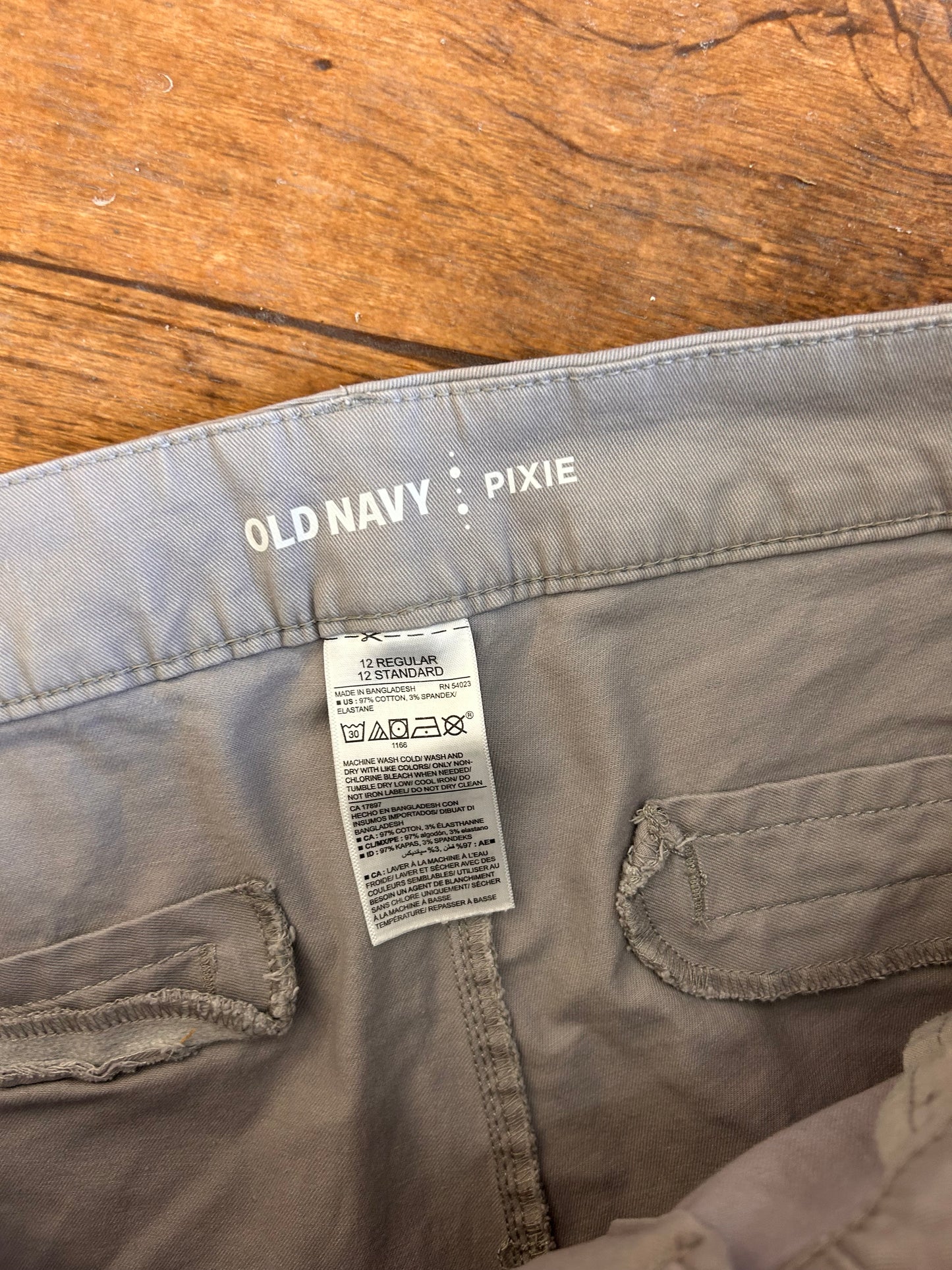 Old navy 12 grey pixie pants