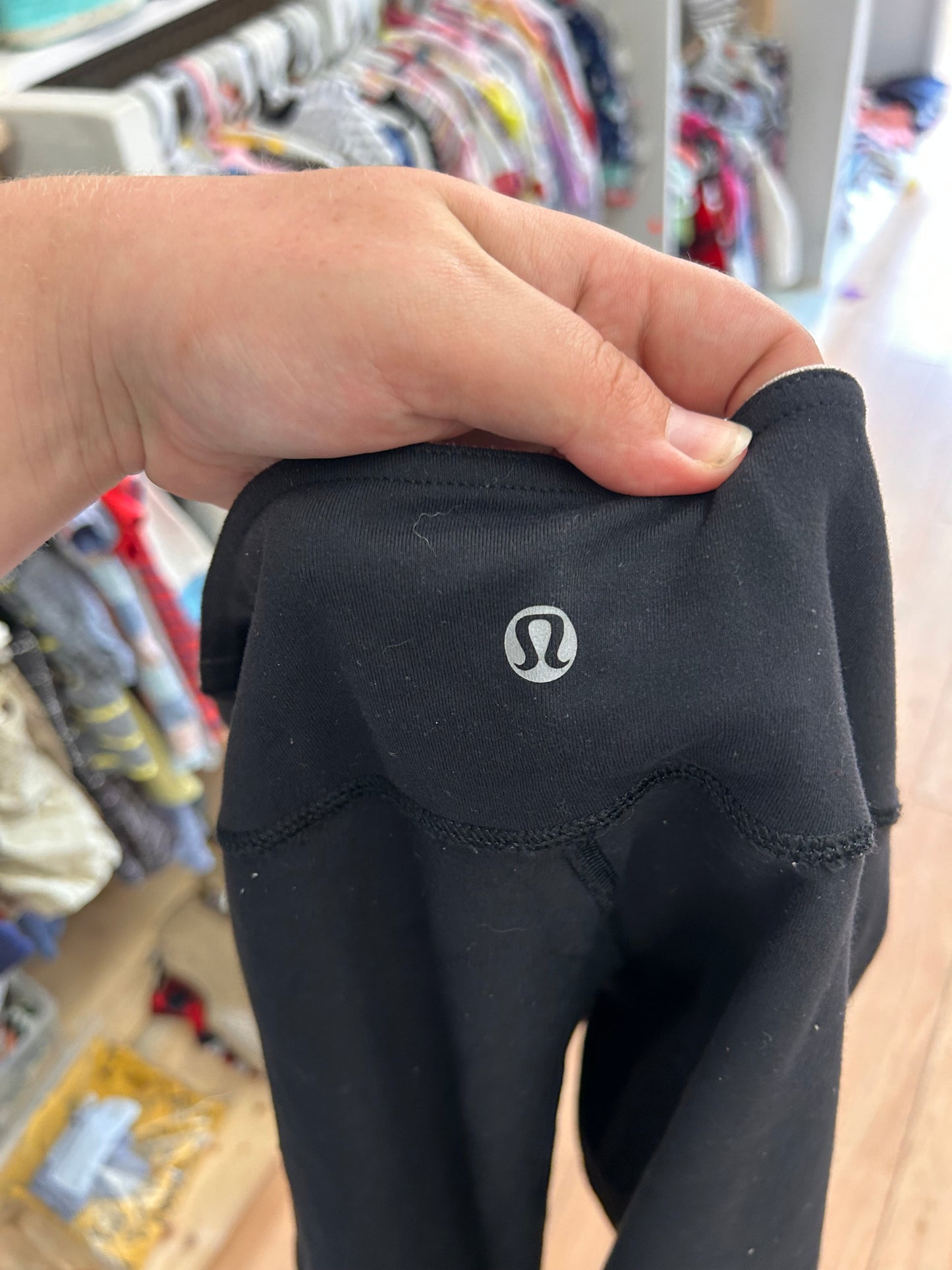 Lululemon 6 black leggings