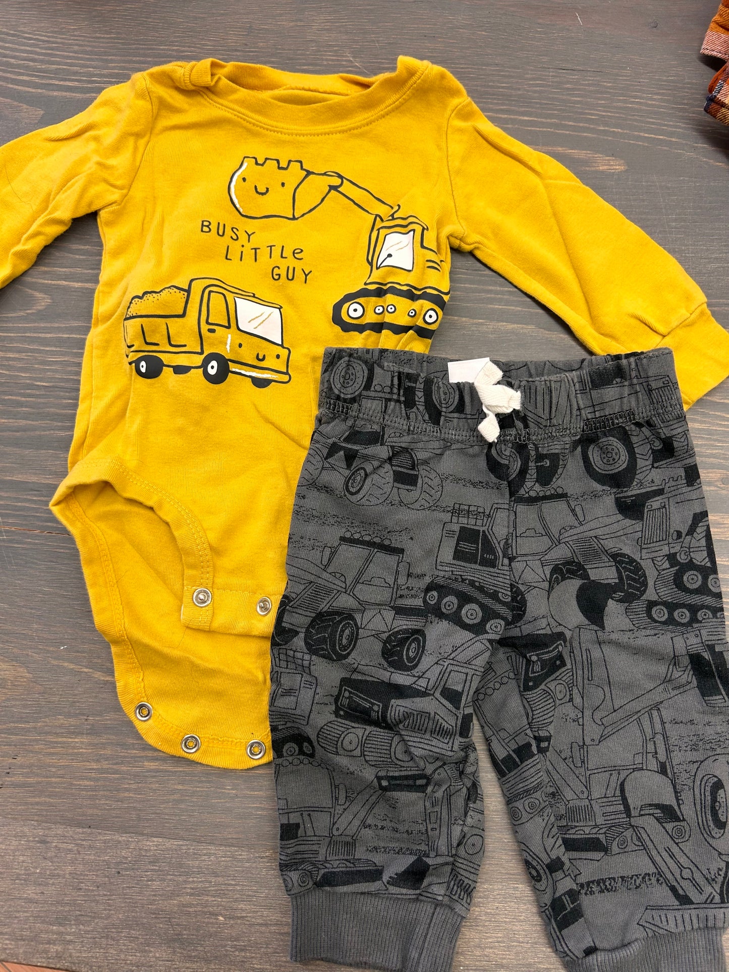 Carters 6m yellow & grey construction 2pc outfit