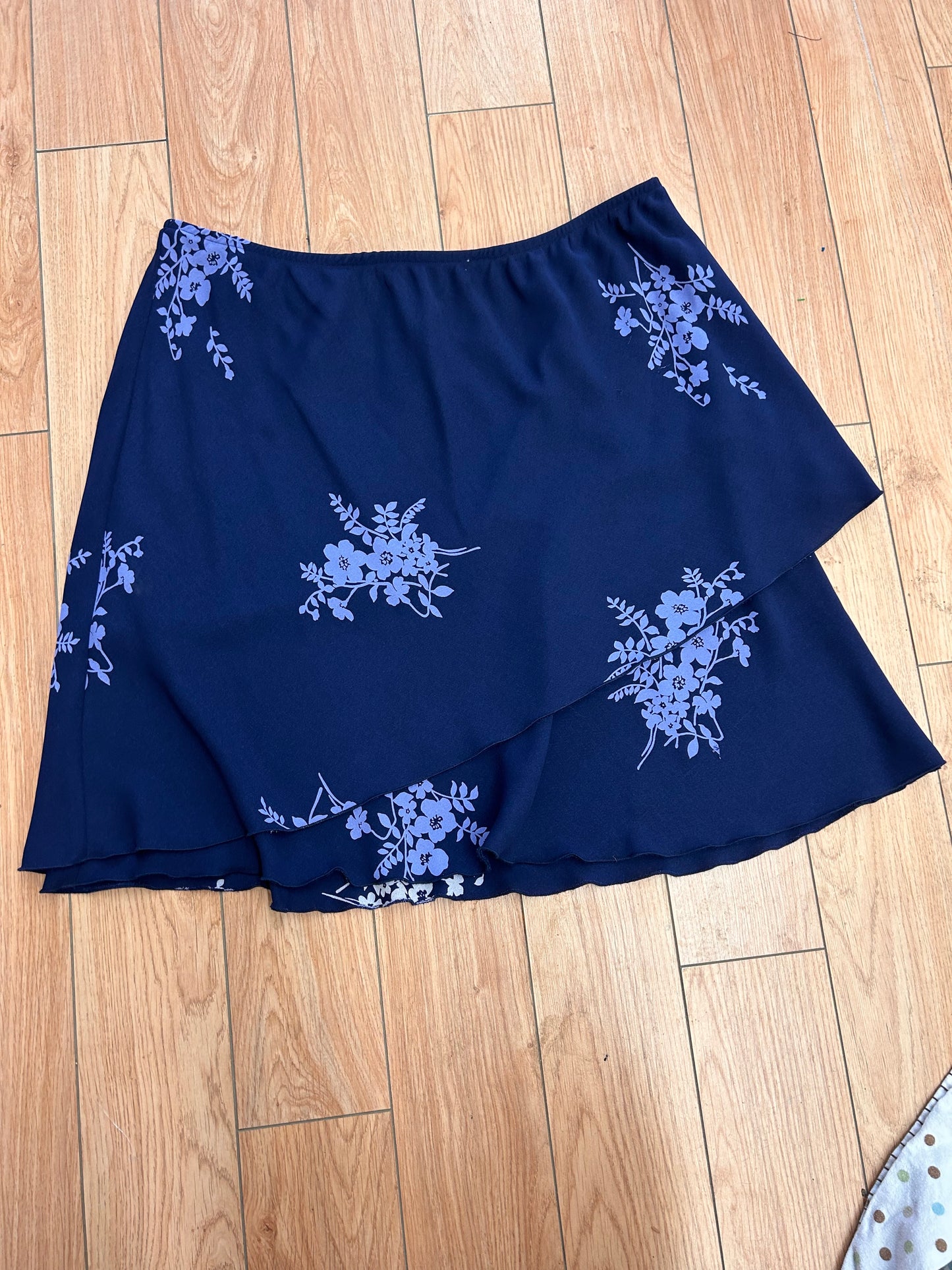 Vintage 22w purple floral skirt