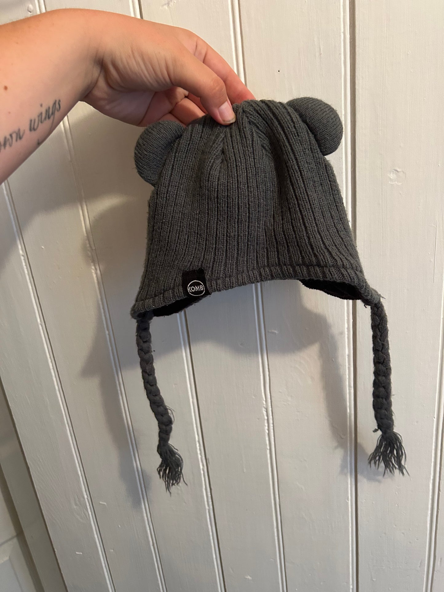Kombi 6m grey ribbed winter hat