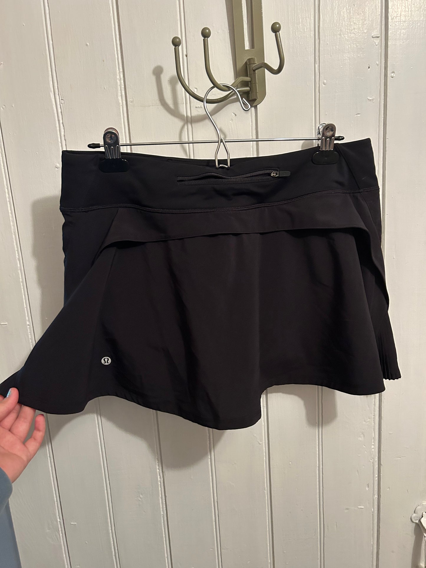 Lululemon 10 black skort