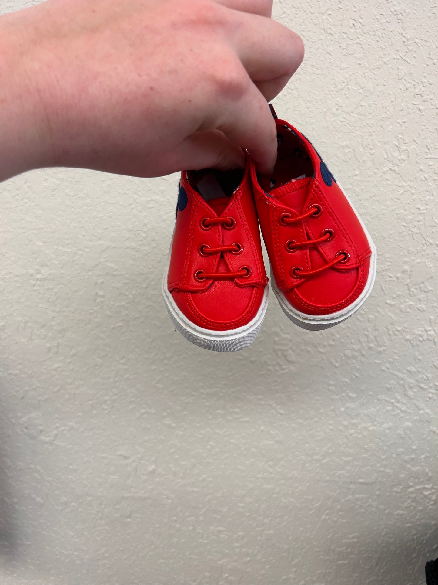 NEW Disney 0/6m red Mickey sneakers