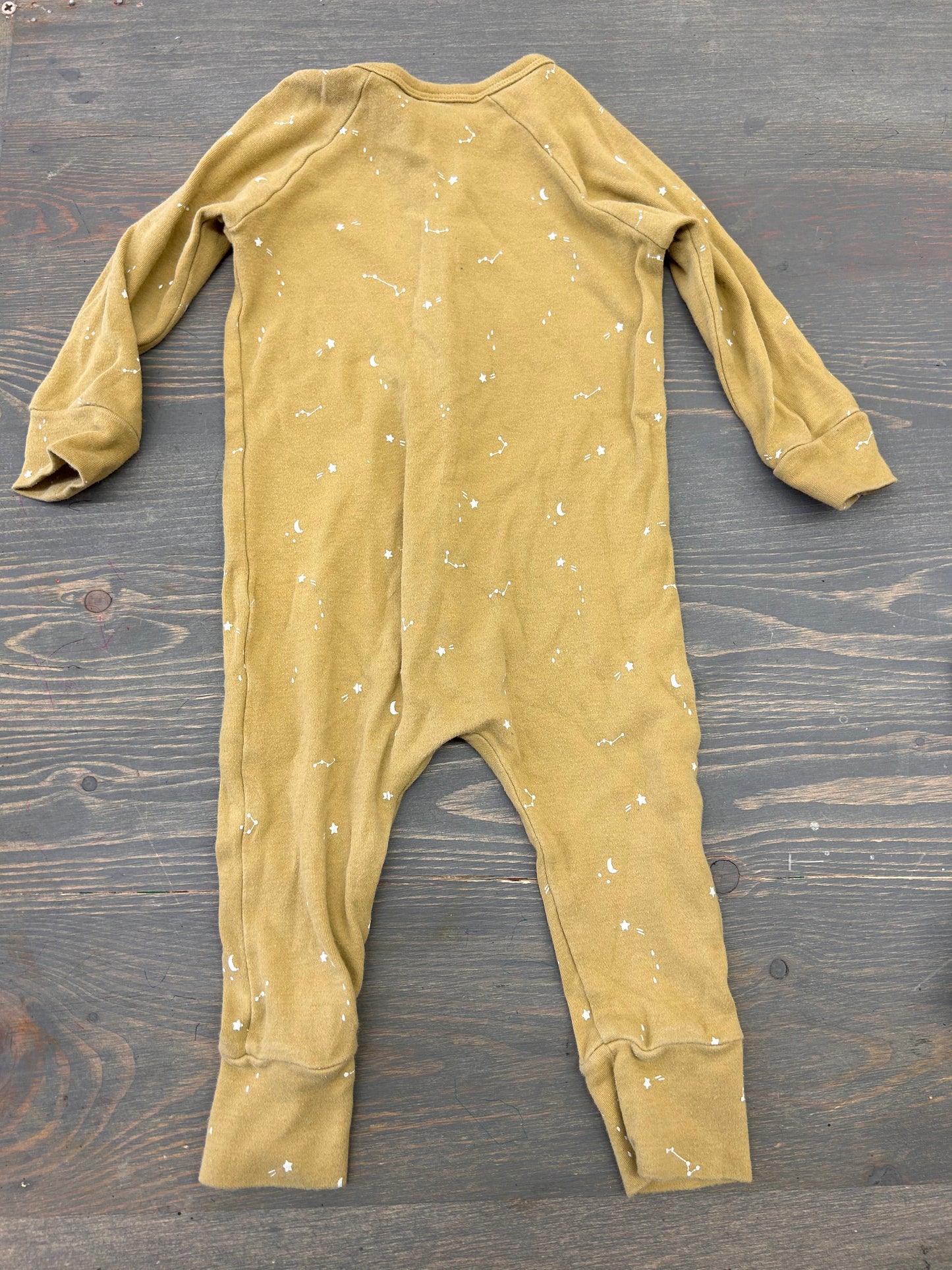 Rylee & cru 12/18m yellow star sleeper